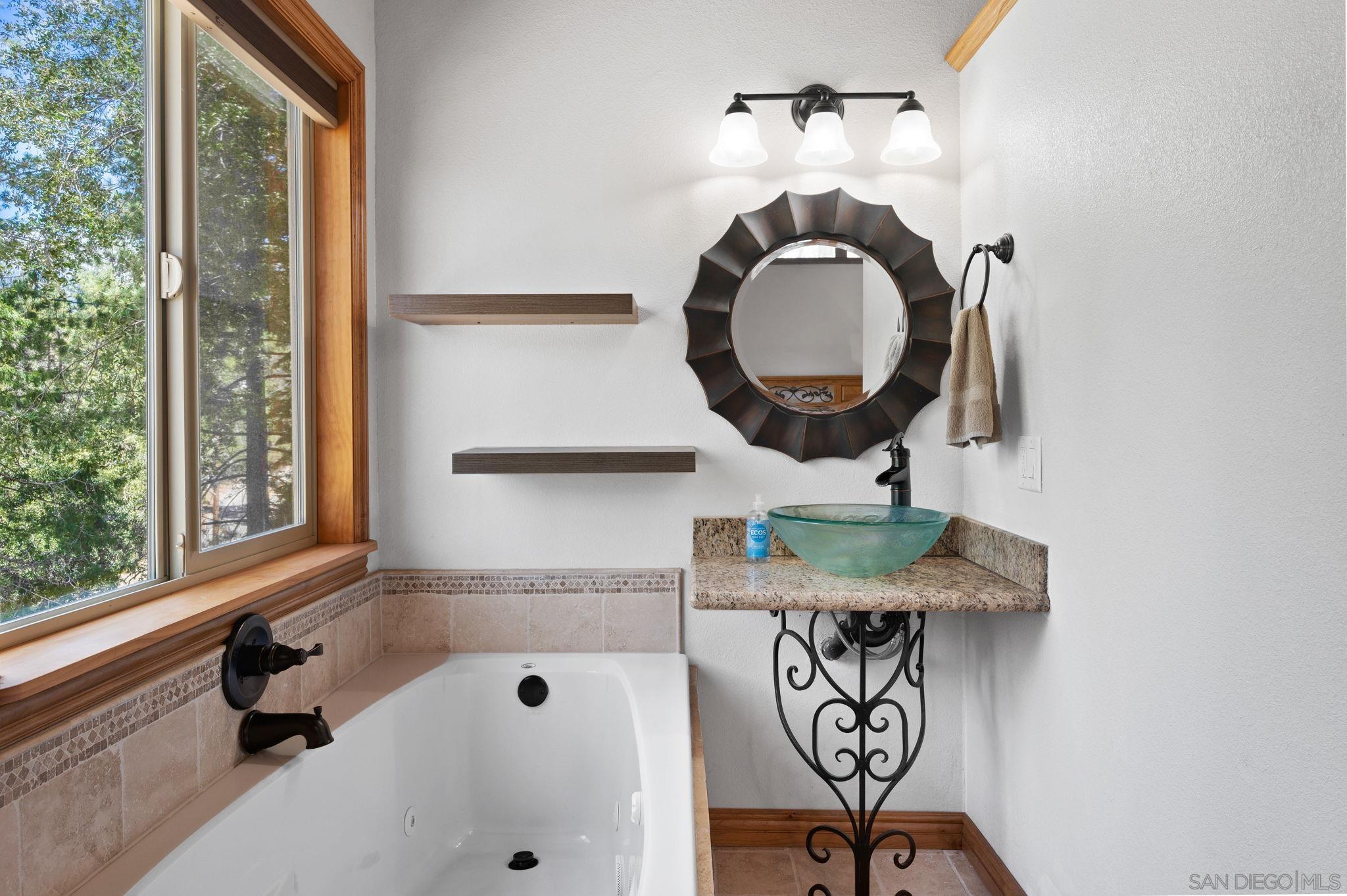 Detail Gallery Image 15 of 53 For 27720  Saunders Meadow Rd, Idyllwild,  CA 92549 - 3 Beds | 2/1 Baths