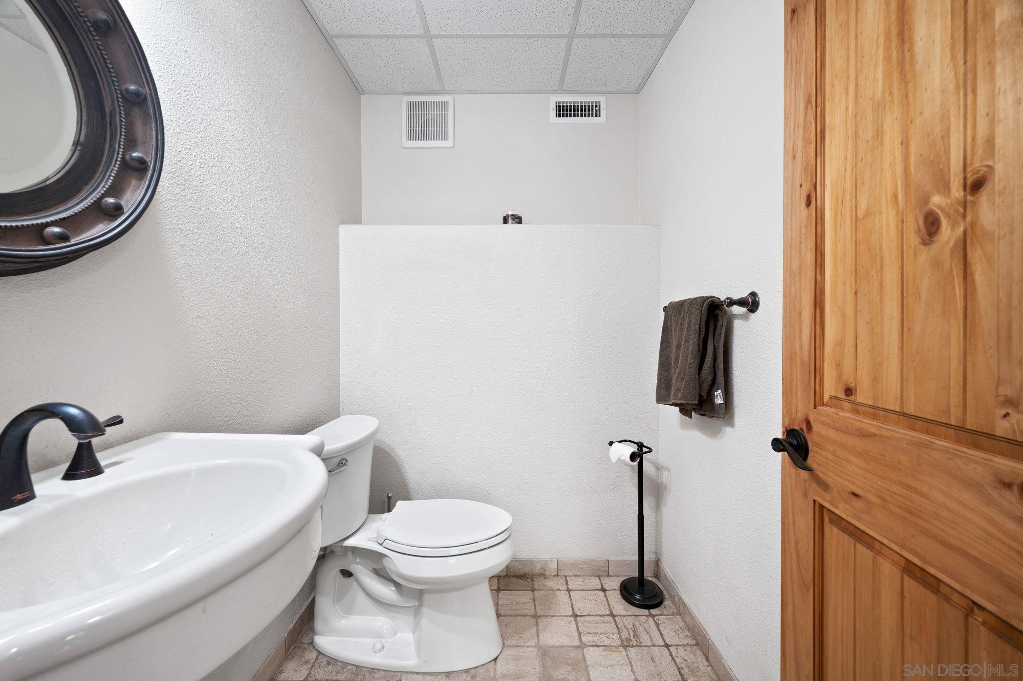 Detail Gallery Image 16 of 53 For 27720  Saunders Meadow Rd, Idyllwild,  CA 92549 - 3 Beds | 2/1 Baths