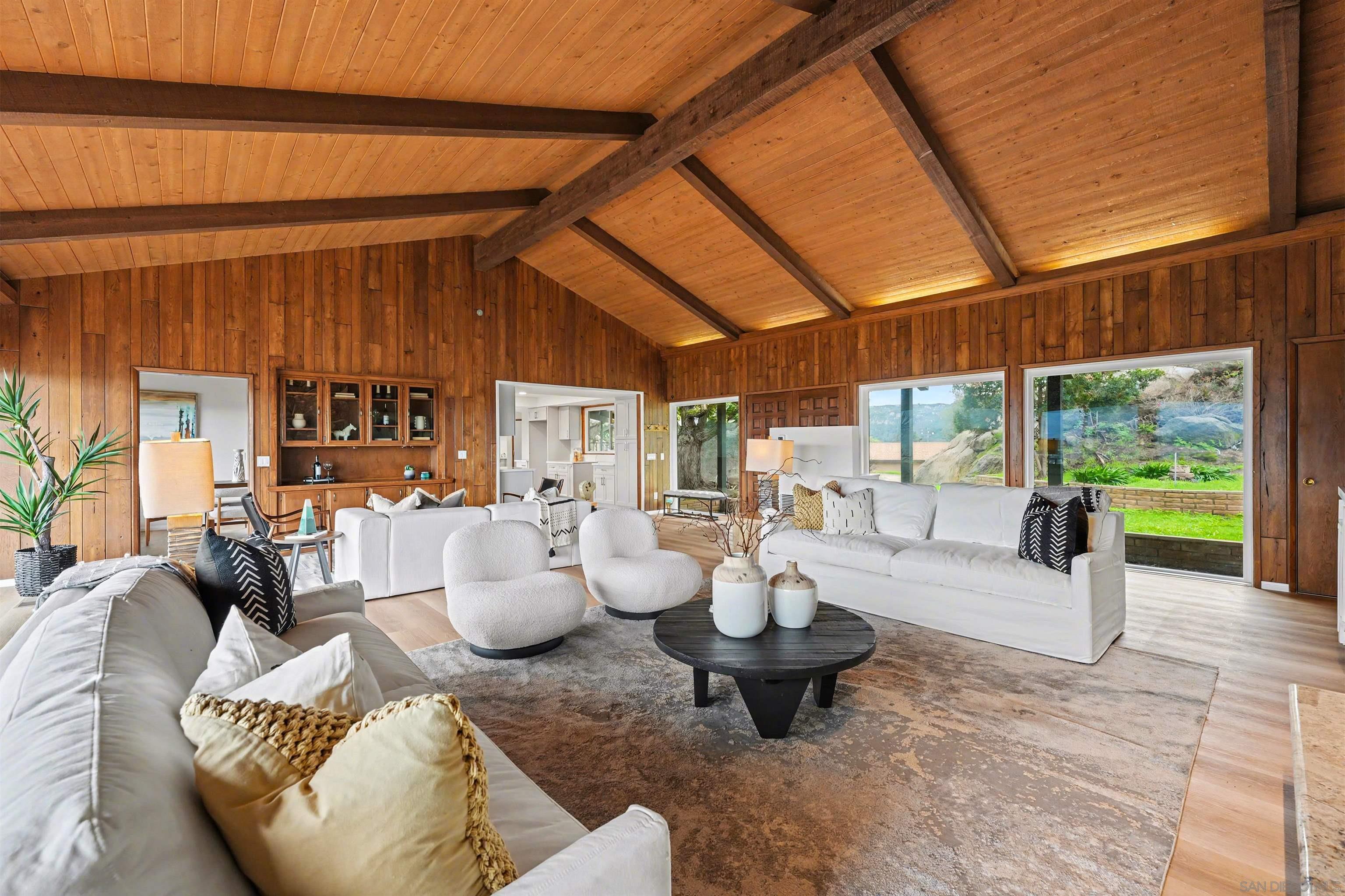 Detail Gallery Image 13 of 35 For 27608  Cobb Ln, Valley Center,  CA 92082 - 4 Beds | 5 Baths