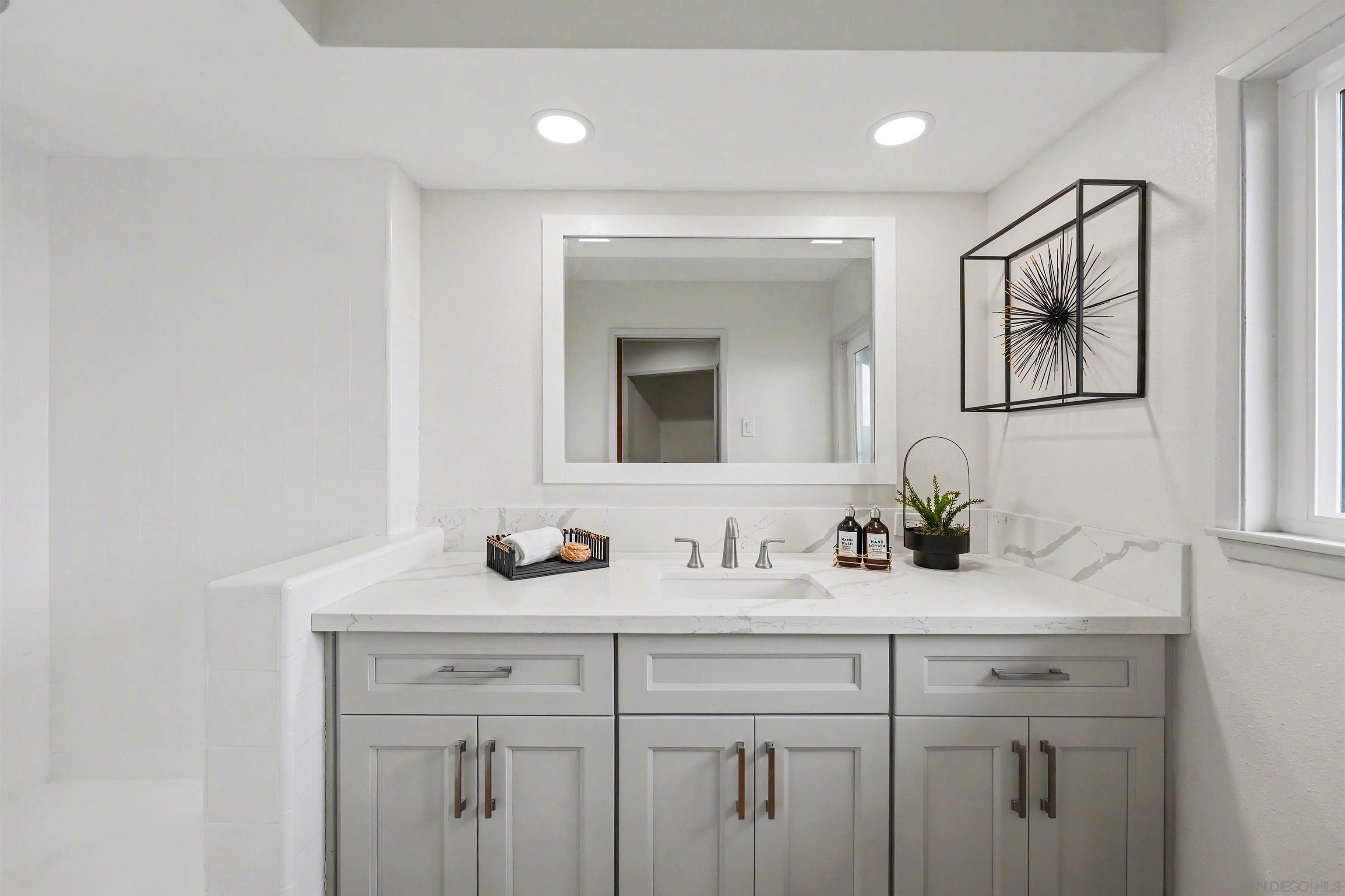 Detail Gallery Image 19 of 35 For 27608  Cobb Ln, Valley Center,  CA 92082 - 4 Beds | 5 Baths