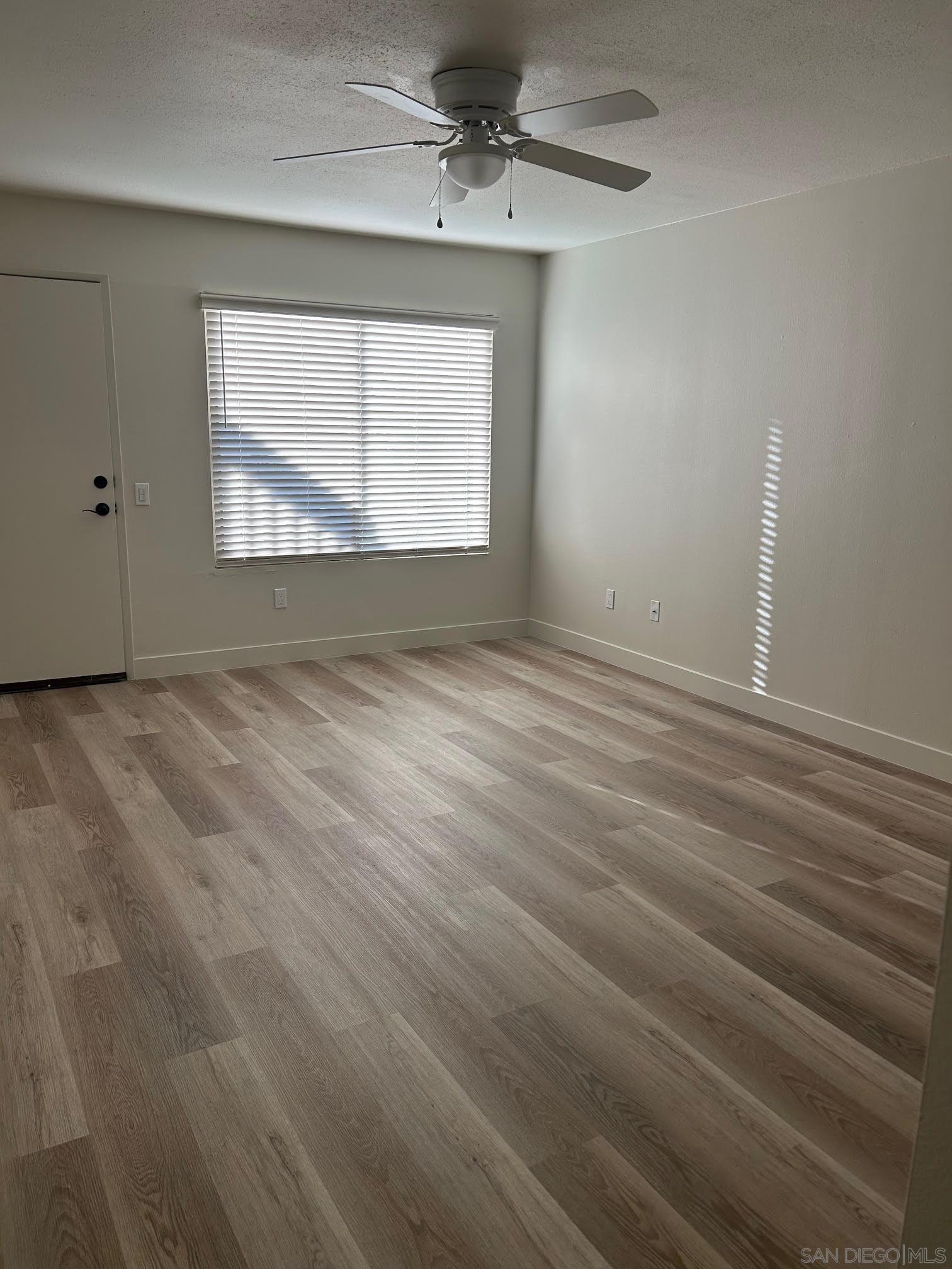 Detail Gallery Image 5 of 18 For 225  Melrose Ave  2, Encinitas,  CA 92024 - 0 Beds | 1 Baths