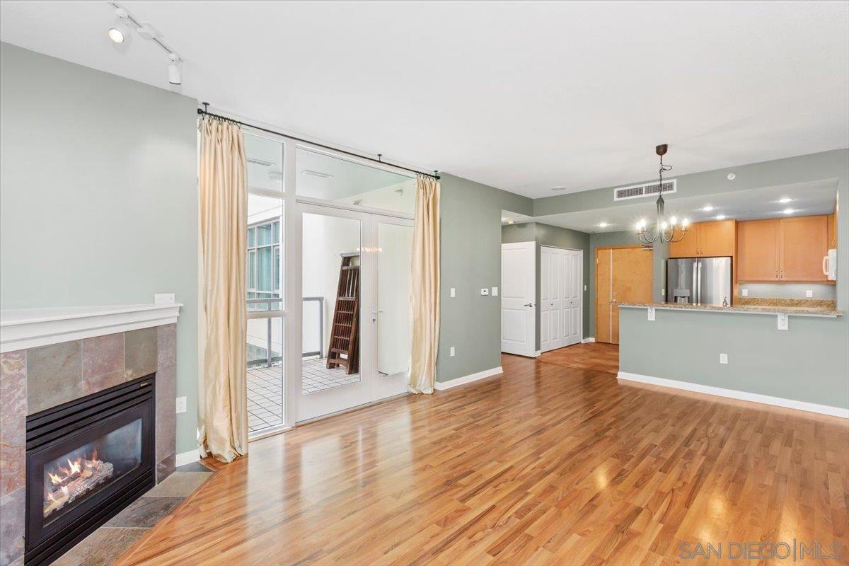 Front Image Thumbnail for SD2600040