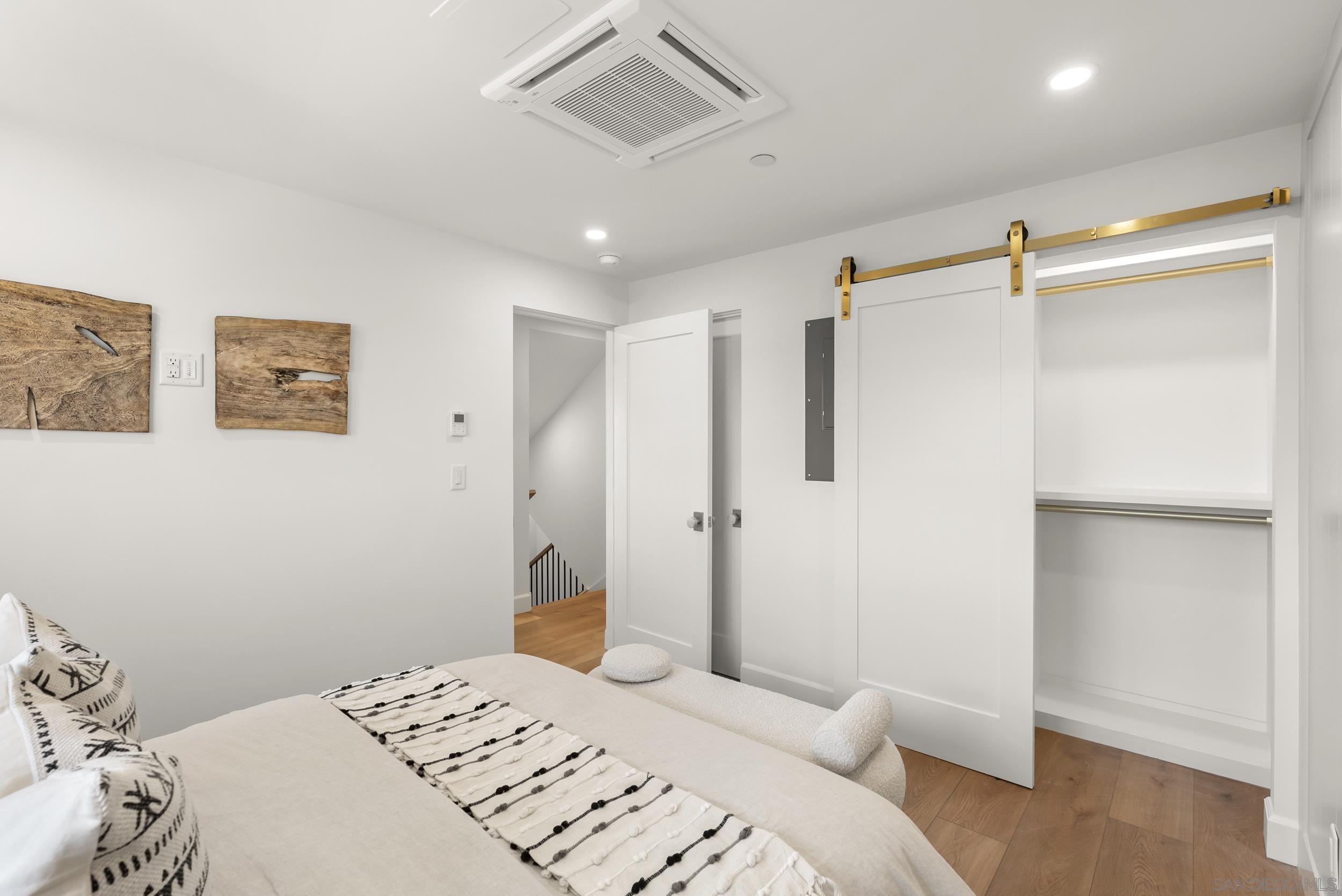 Detail Gallery Image 23 of 50 For 720  Nantasket Ct, San Diego,  CA 92109 - 4 Beds | 4 Baths