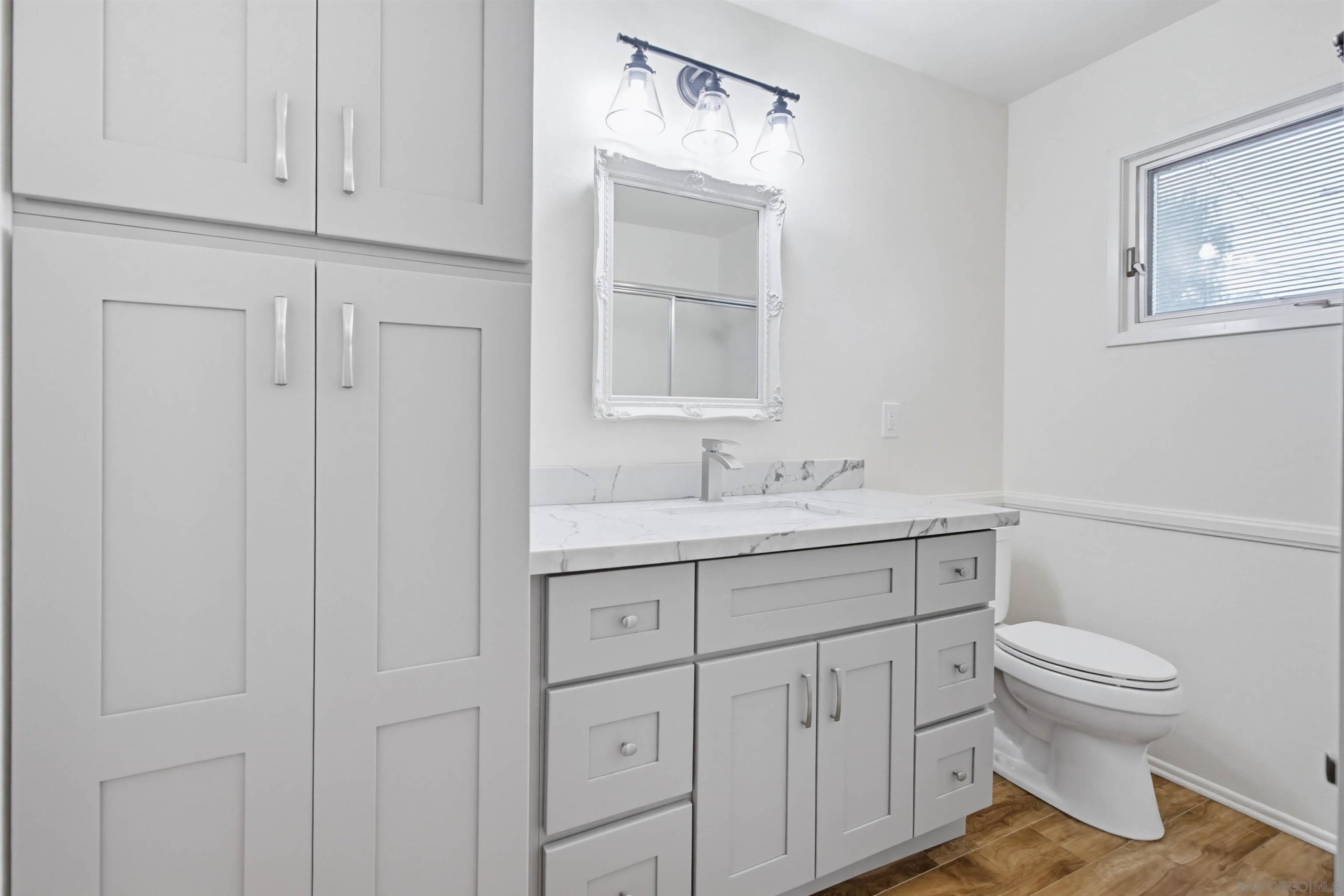 Detail Gallery Image 7 of 27 For 157  Spanish Spur, Fallbrook,  CA 92028 - 3 Beds | 3 Baths