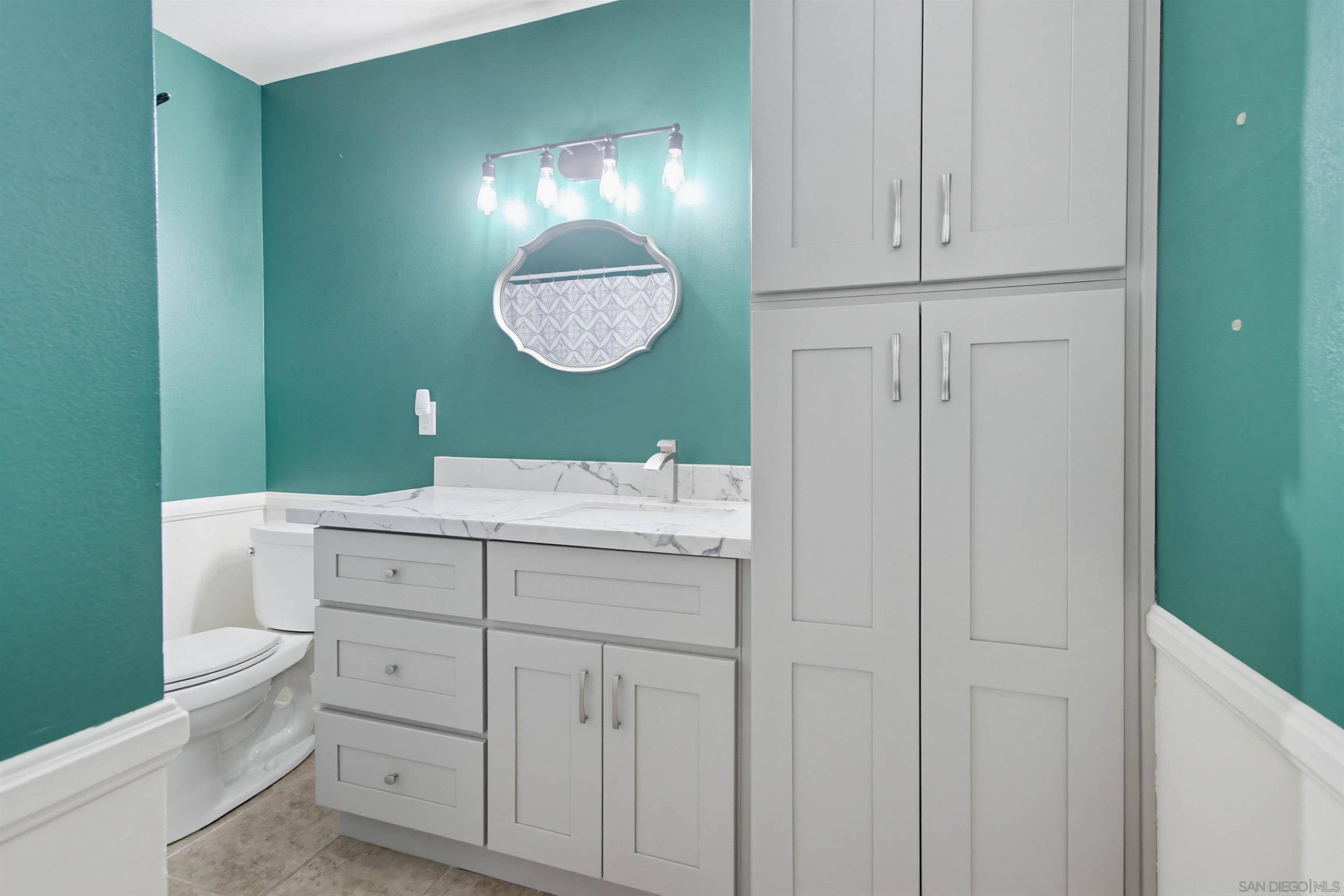 Detail Gallery Image 9 of 27 For 157  Spanish Spur, Fallbrook,  CA 92028 - 3 Beds | 3 Baths