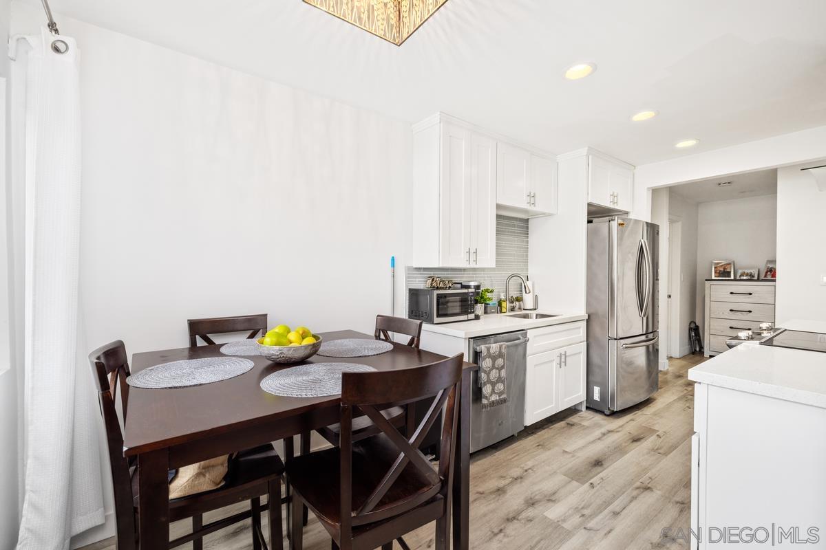 Detail Gallery Image 11 of 23 For 8671  Lake Murray Blvd  #4,  San Diego,  CA 92119 - 1 Beds | 1 Baths