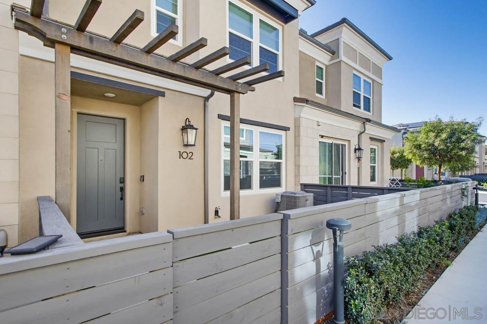 Detail Gallery Image 3 of 30 For 1206  Sunrise View  102, San Marcos,  CA 92078 - 3 Beds | 2/1 Baths