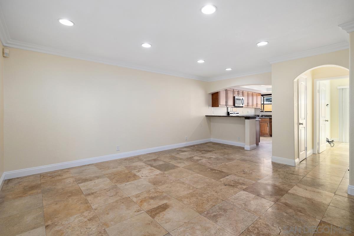 Detail Gallery Image 13 of 42 For 1930  Missouri St, San Diego,  CA 92109 - 3 Beds | 3 Baths