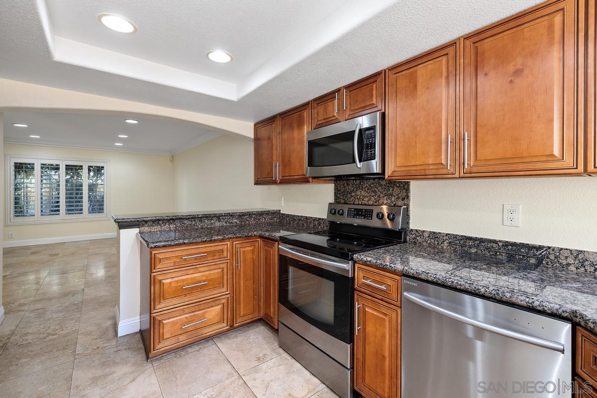 Detail Gallery Image 17 of 42 For 1930  Missouri St, San Diego,  CA 92109 - 3 Beds | 3 Baths