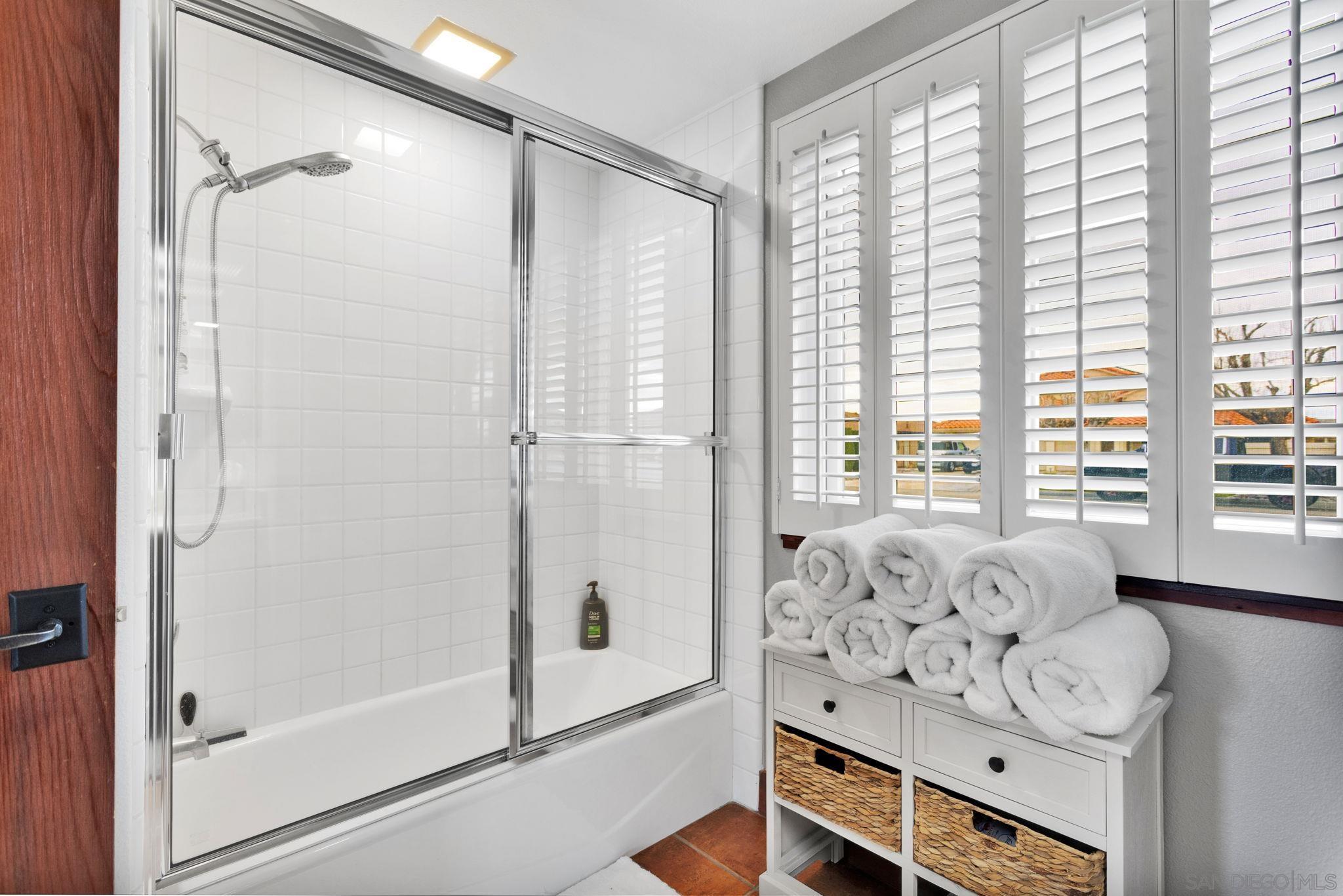 Detail Gallery Image 33 of 63 For 14492  Mast Lane, Helendale,  CA 92342 - 3 Beds | 2/1 Baths