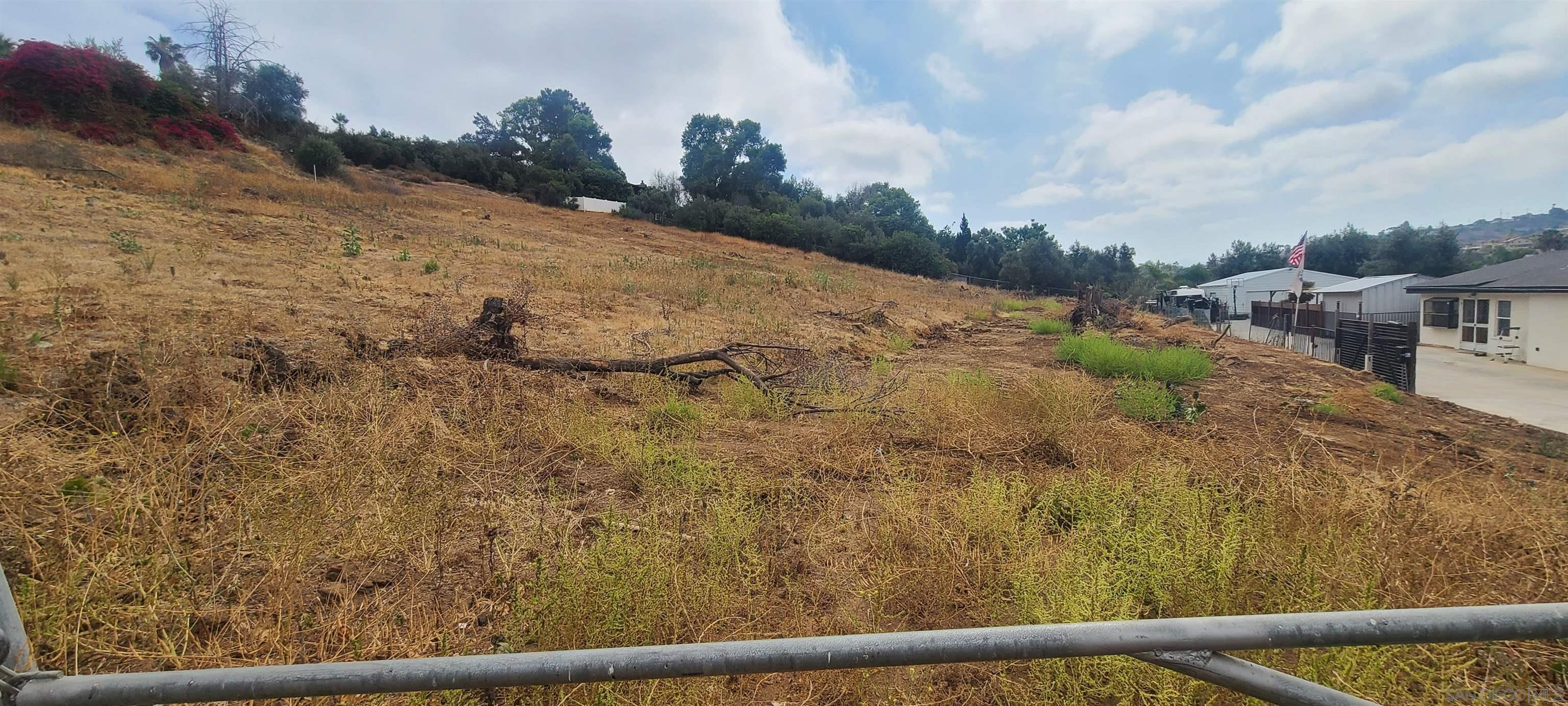 Detail Gallery Image 5 of 8 For , Spring Valley,  CA 91978 - – Beds | – Baths