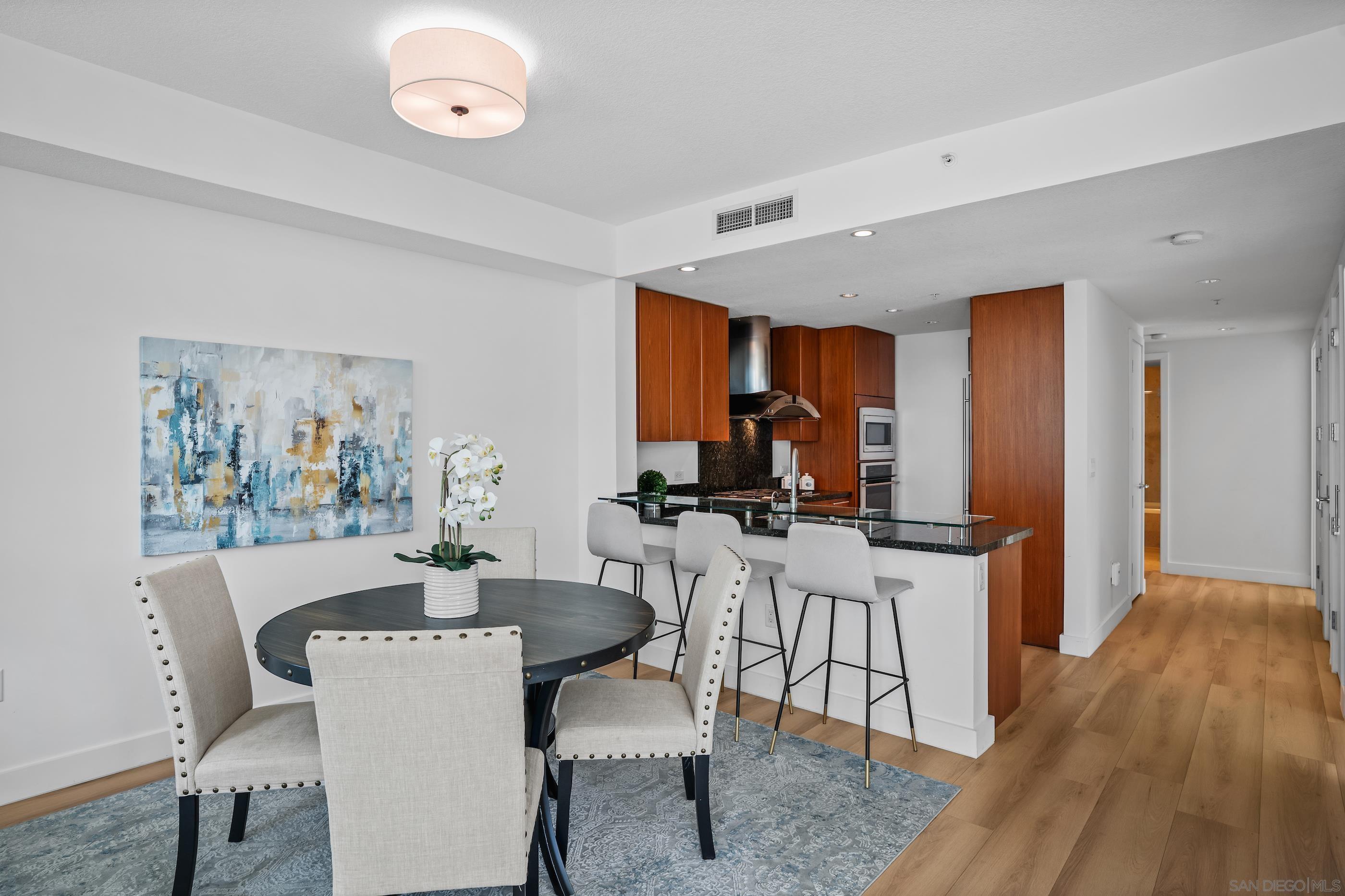 Detail Gallery Image 10 of 39 For 1205  Pacific Hwy  #1505,  San Diego,  CA 92101 - 2 Beds | 2 Baths