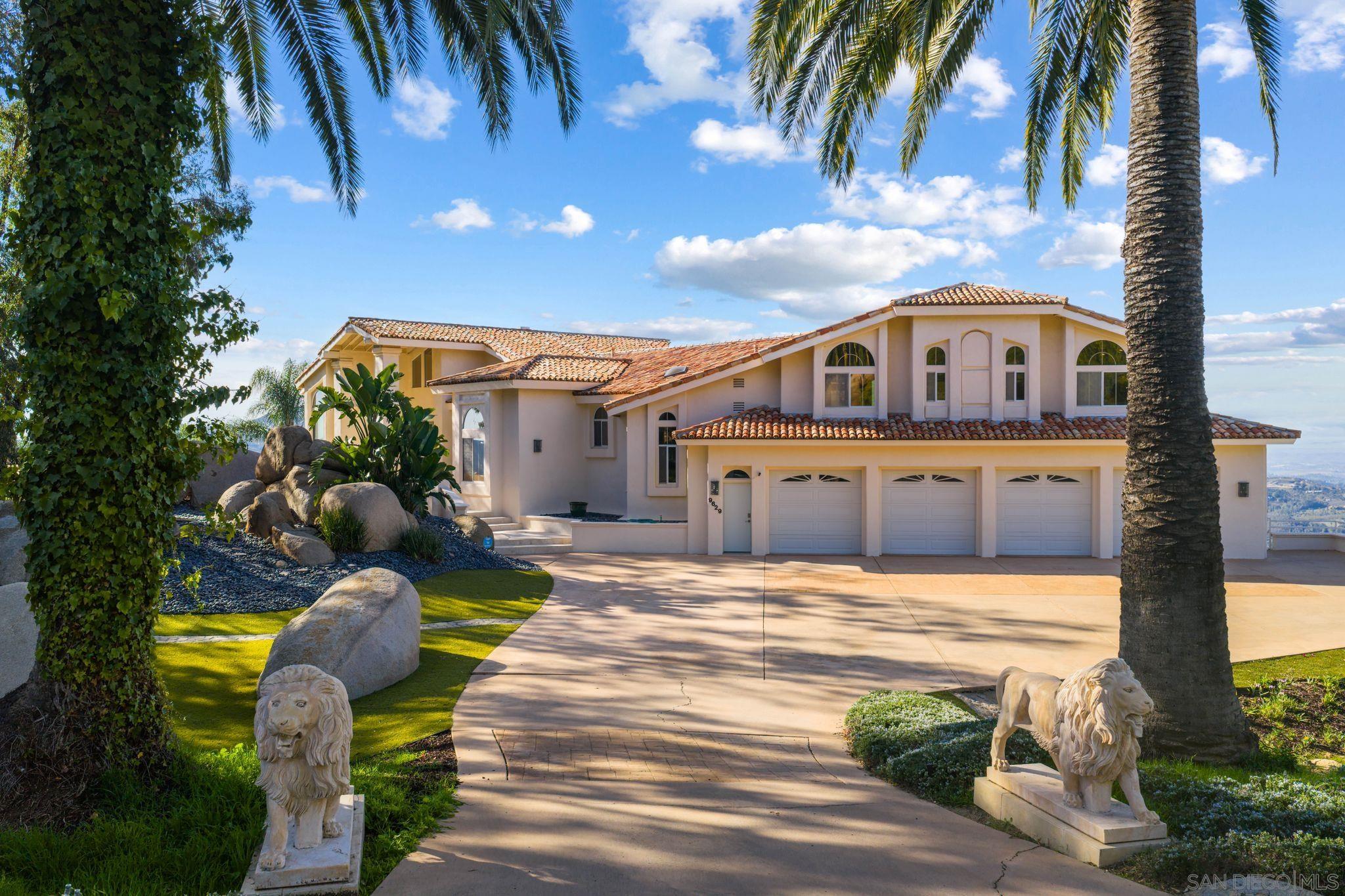 Detail Gallery Image 2 of 36 For 9629  Misty Meadow Lane, Escondido,  CA 92026 - 4 Beds | 5/1 Baths
