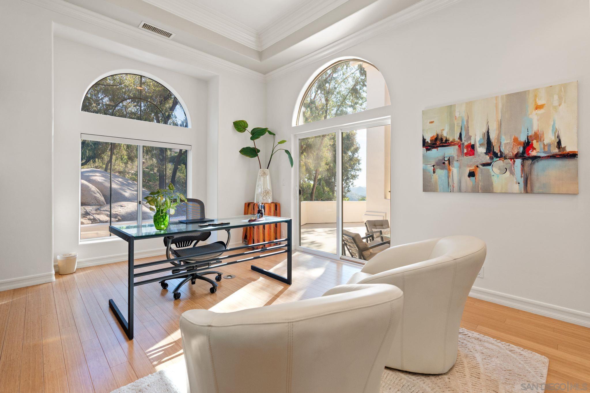 Detail Gallery Image 18 of 36 For 9629  Misty Meadow Lane, Escondido,  CA 92026 - 4 Beds | 5/1 Baths