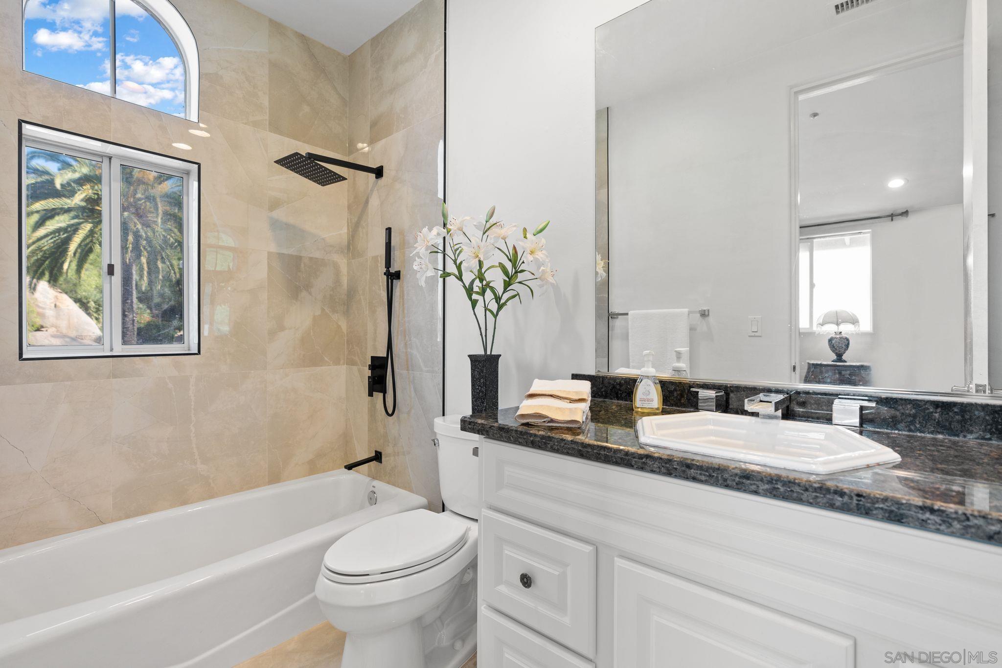 Detail Gallery Image 22 of 36 For 9629  Misty Meadow Lane, Escondido,  CA 92026 - 4 Beds | 5/1 Baths