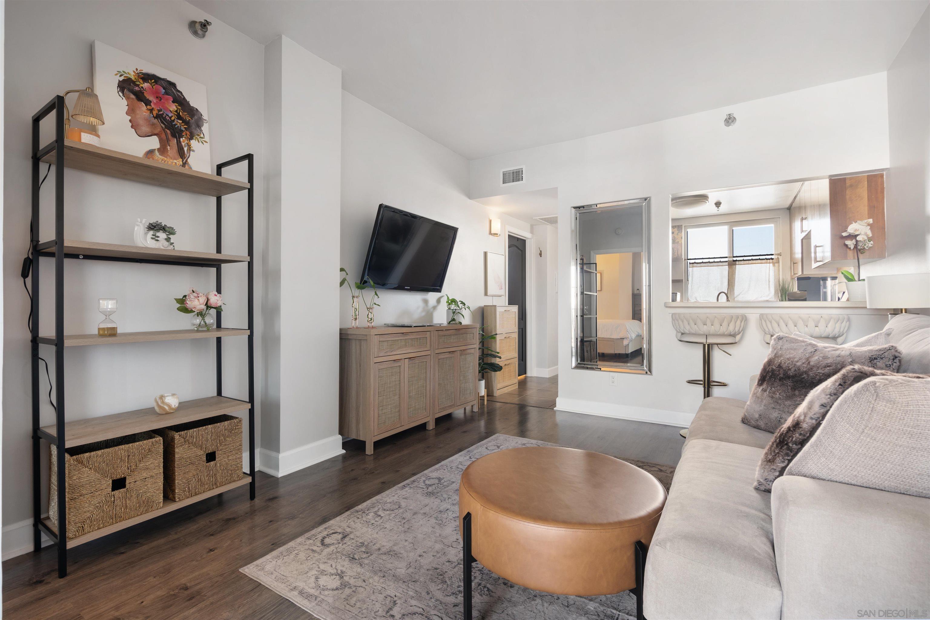 Detail Gallery Image 6 of 18 For 2828  University Ave  #310,  San Diego,  CA 92104 - 1 Beds | 1 Baths