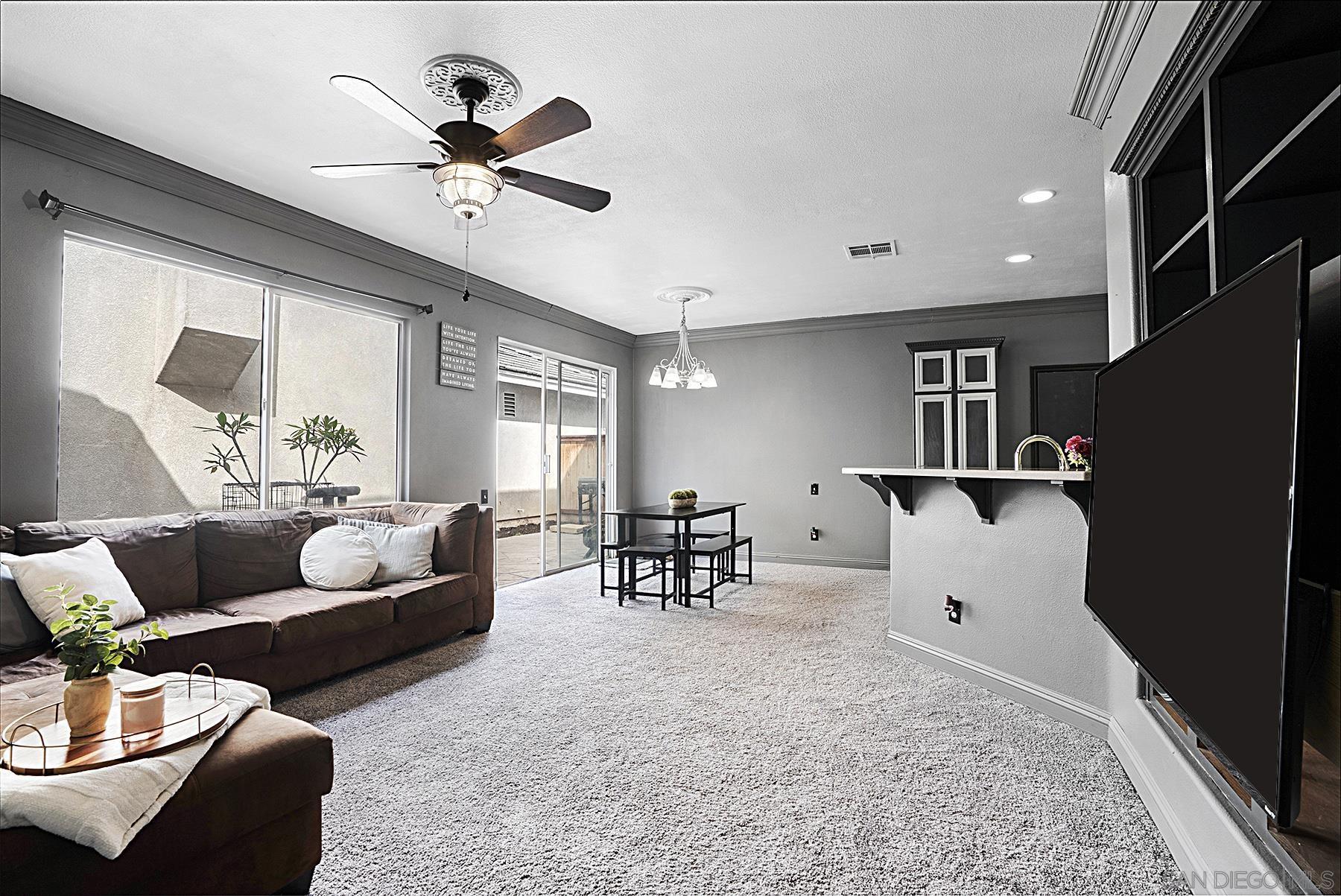 Detail Gallery Image 7 of 32 For 1411  Santa Rita E, Chula Vista,  CA 91913 - 4 Beds | 2/1 Baths