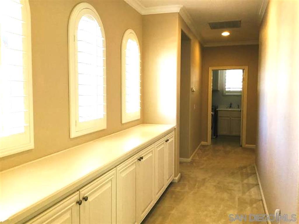 Detail Gallery Image 6 of 20 For 7023  Chapala Canyon Ct, San Diego,  CA 92129 - 5 Beds | 4 Baths