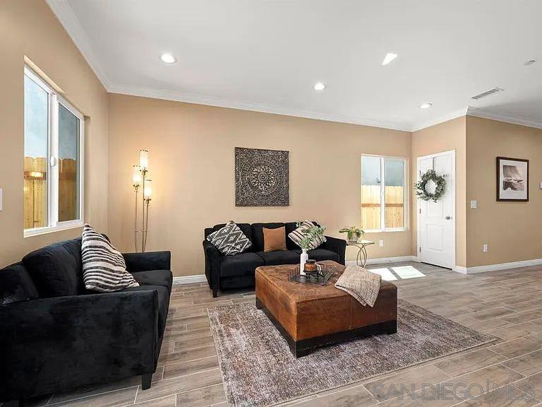 Detail Gallery Image 11 of 27 For 909  Concepcion Ave, Spring Valley,  CA 91977 - 3 Beds | 2/1 Baths