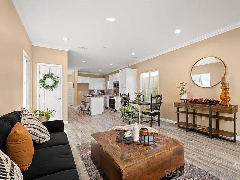 Detail Gallery Image 6 of 27 For 909  Concepcion Ave, Spring Valley,  CA 91977 - 3 Beds | 2/1 Baths