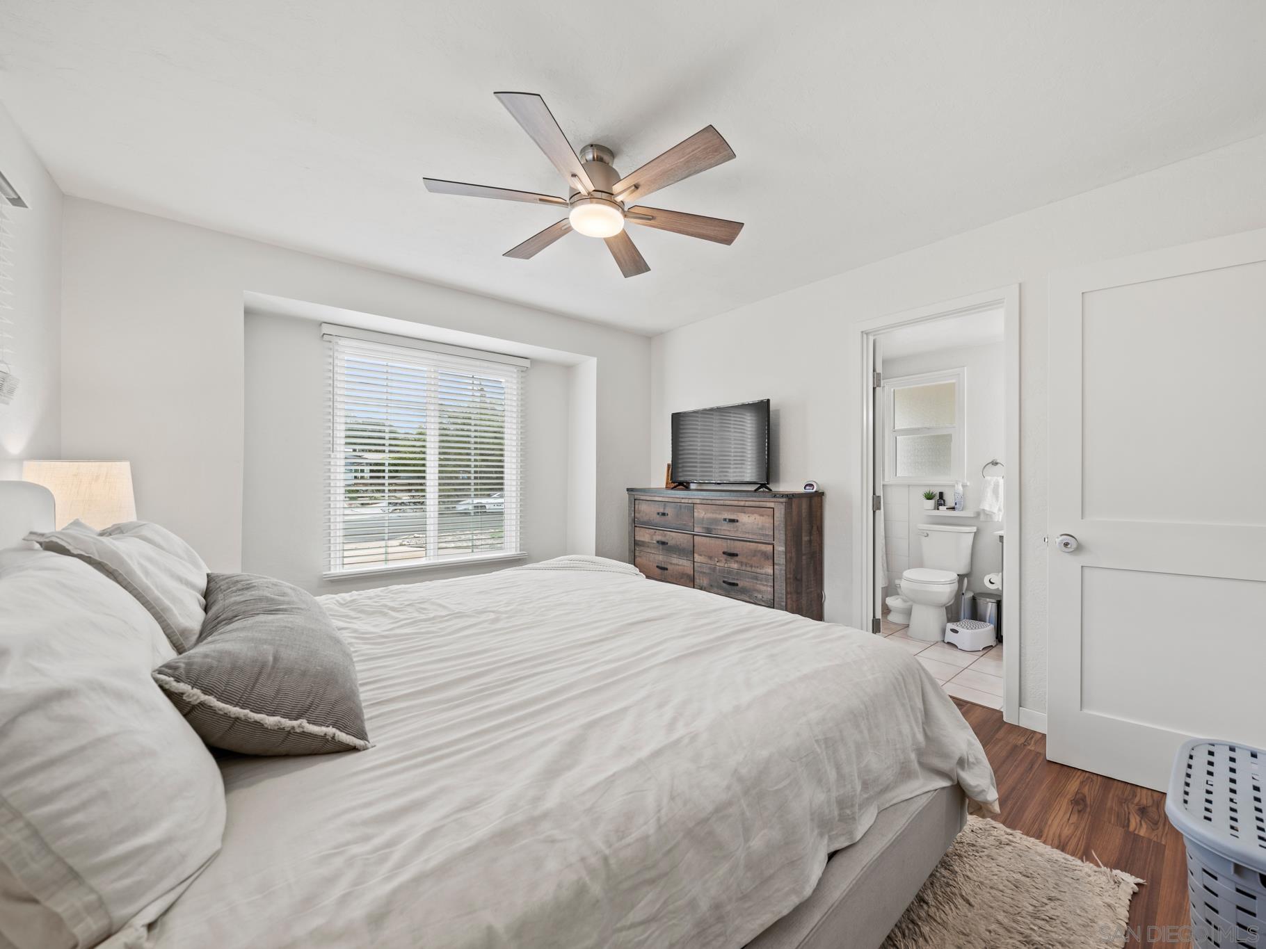 Detail Gallery Image 9 of 19 For 14154  Halper Road, Poway,  CA 92064 - 3 Beds | 2 Baths