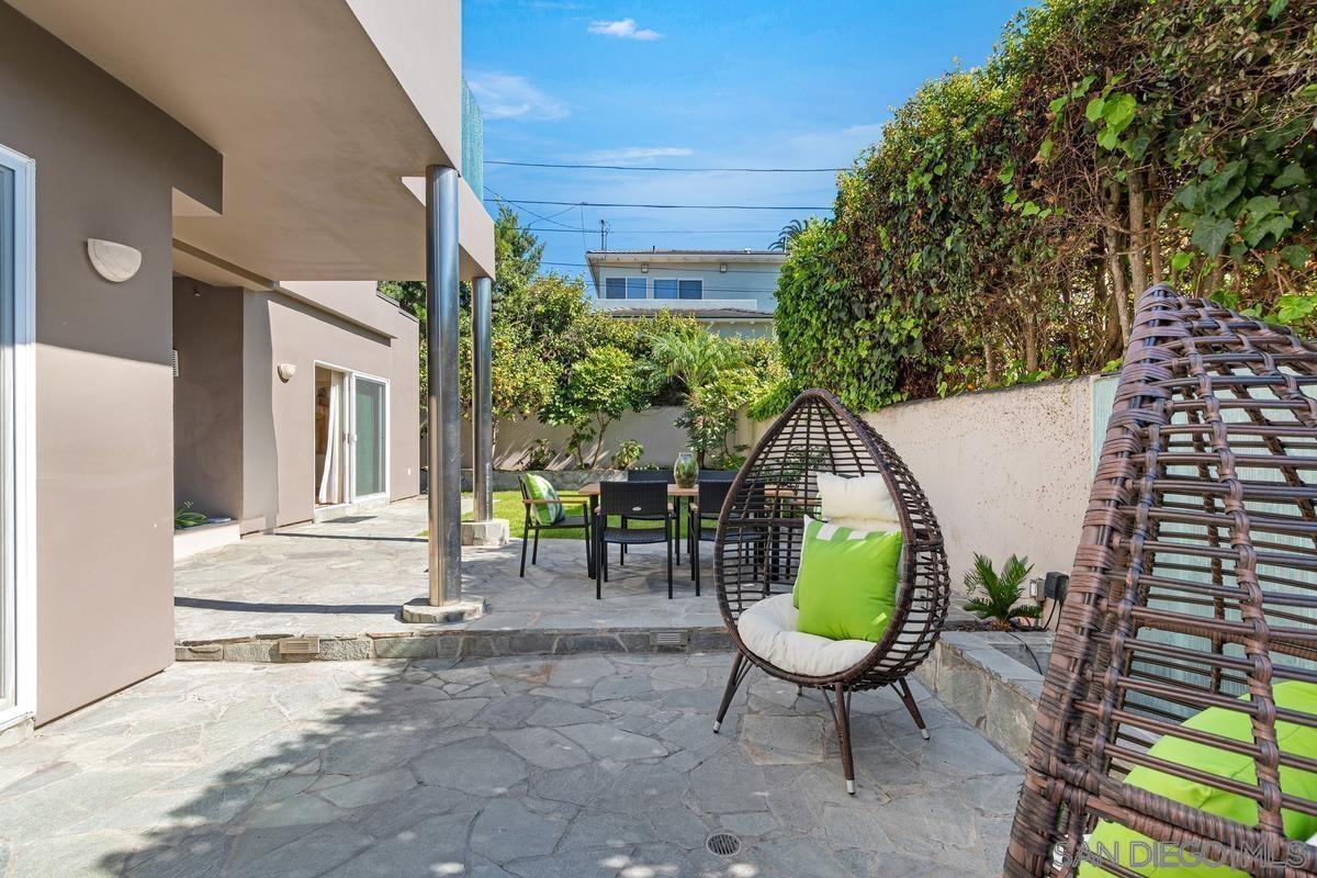 Detail Gallery Image 12 of 27 For 7911 E  El Paseo Grande, La Jolla,  CA 92037 - 5 Beds | 5/1 Baths