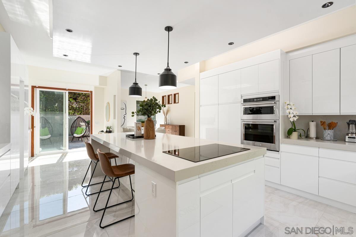 Detail Gallery Image 26 of 27 For 7911 E  El Paseo Grande, La Jolla,  CA 92037 - 5 Beds | 5/1 Baths