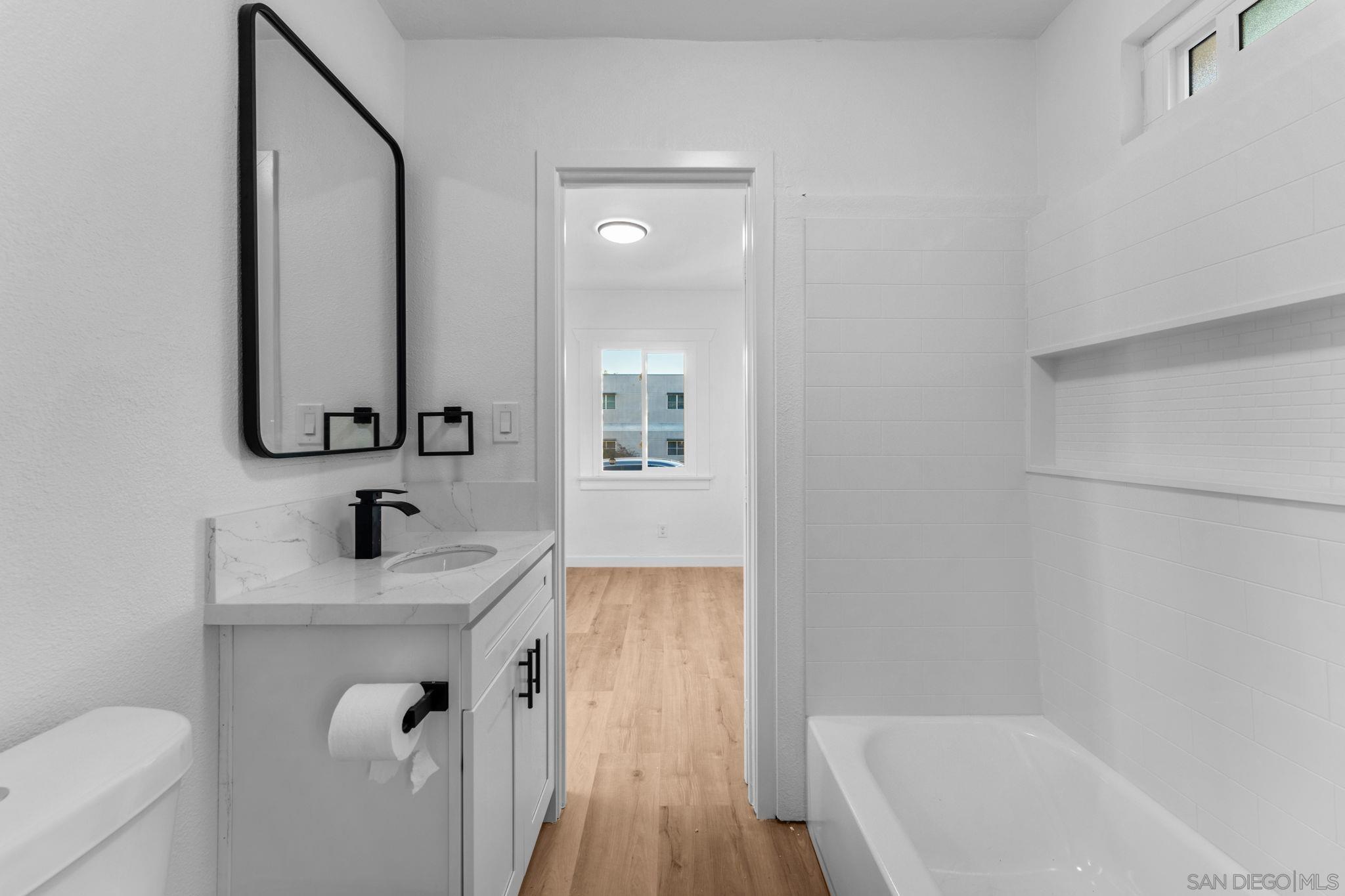 Detail Gallery Image 13 of 20 For 4376  Myrtle Ave, San Diego,  CA 92105 - 3 Beds | 2 Baths