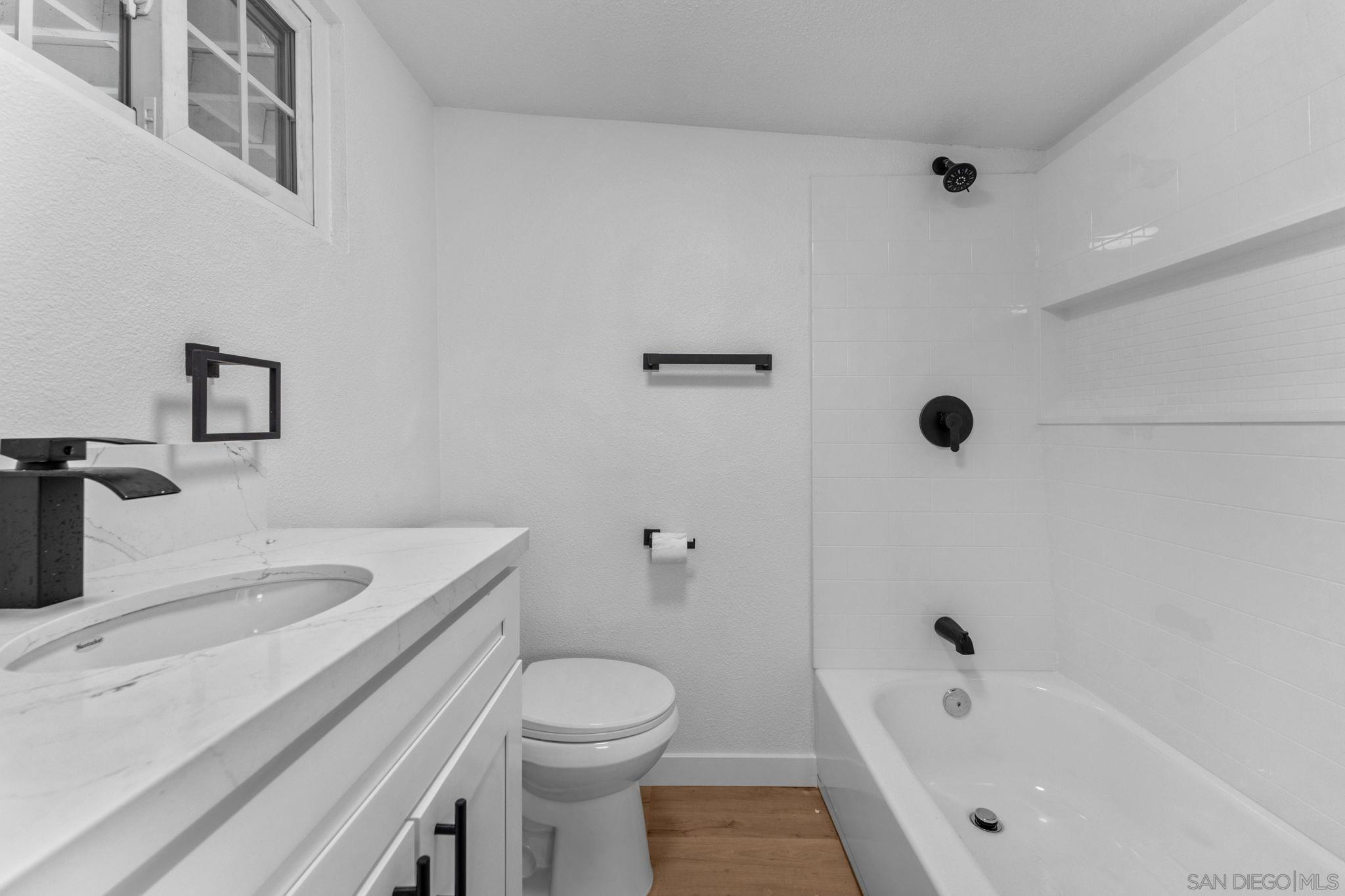 Detail Gallery Image 14 of 20 For 4376  Myrtle Ave, San Diego,  CA 92105 - 3 Beds | 2 Baths