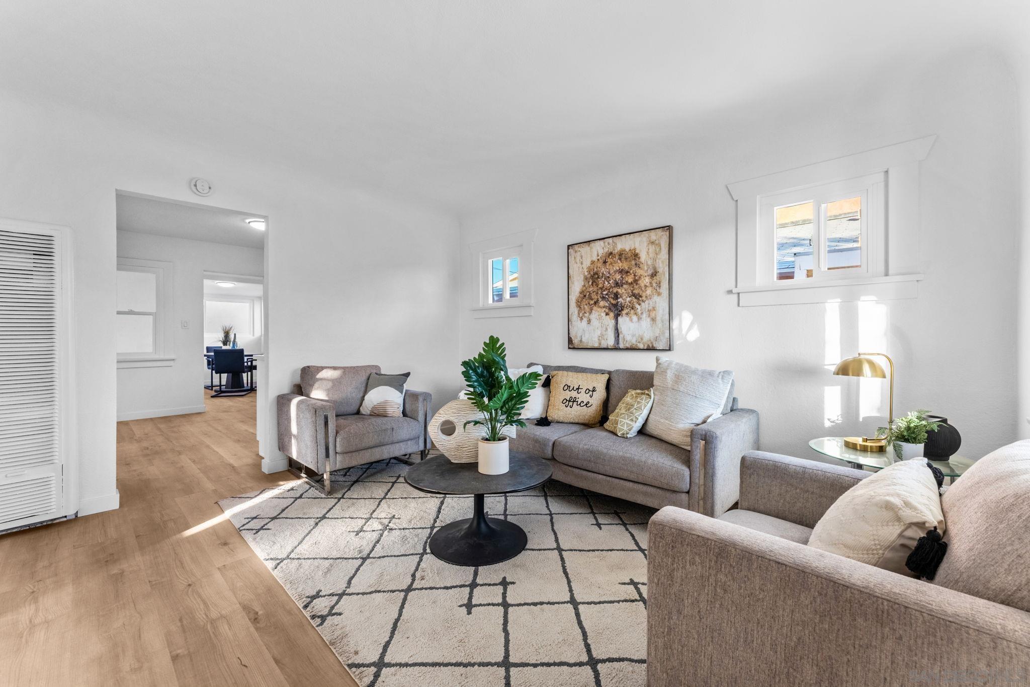 Detail Gallery Image 3 of 20 For 4376  Myrtle Ave, San Diego,  CA 92105 - 3 Beds | 2 Baths