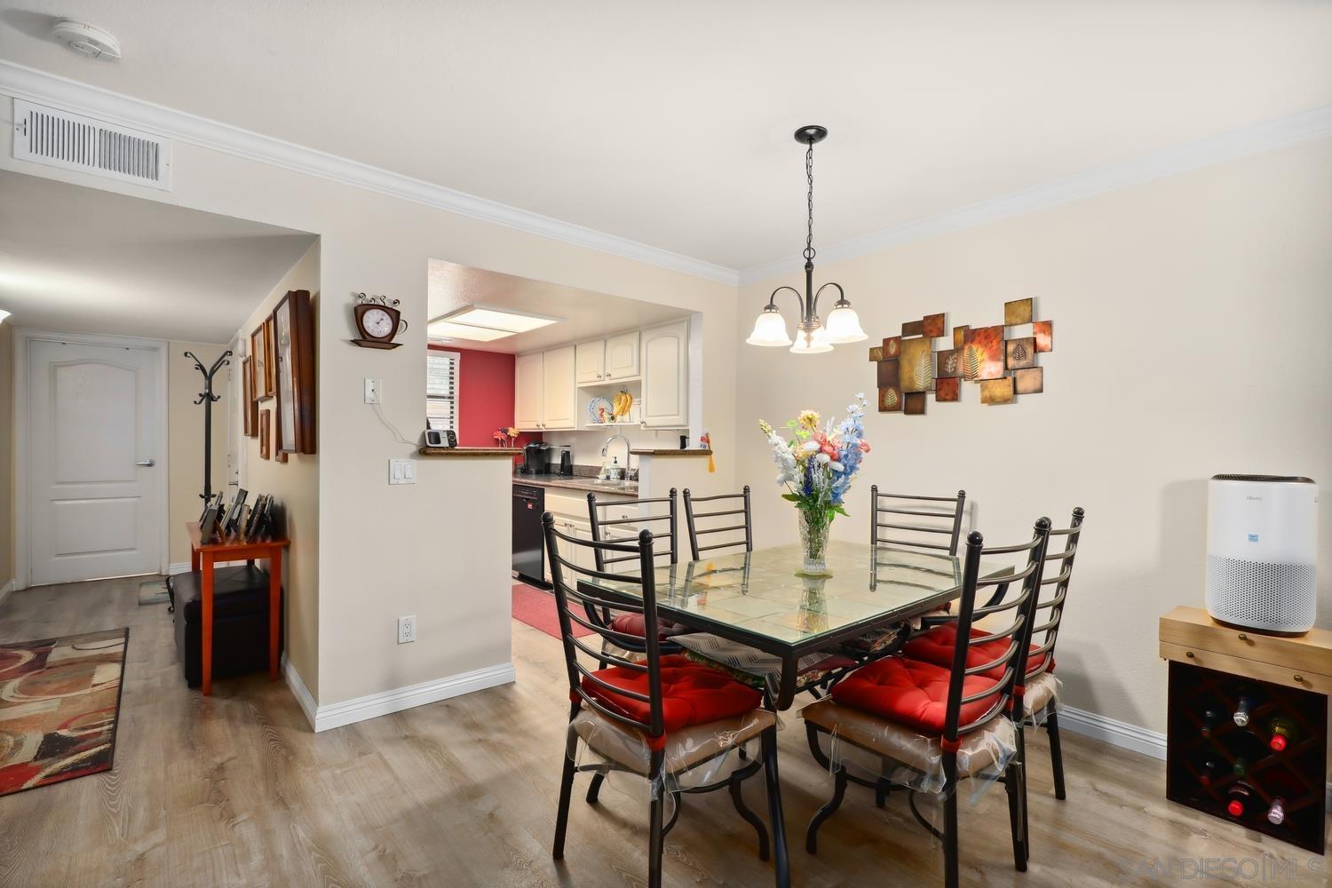 Detail Gallery Image 2 of 14 For 12047  Alta Carmel Ct  #189,  San Diego,  CA 92128 - 2 Beds | 2 Baths