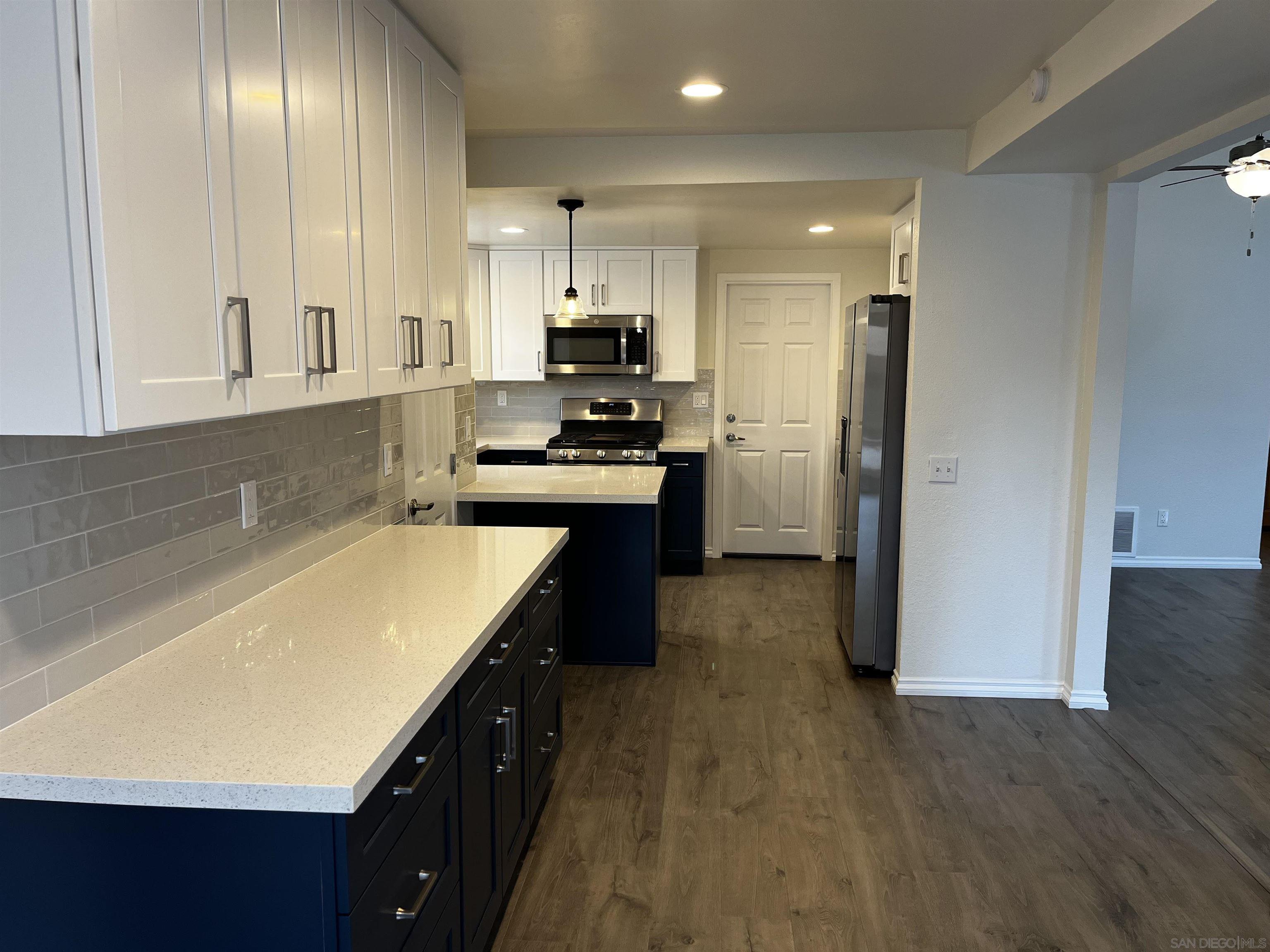 Detail Gallery Image 12 of 55 For 8758  Granite House Ln, Santee,  CA 92071 - 5 Beds | 3 Baths