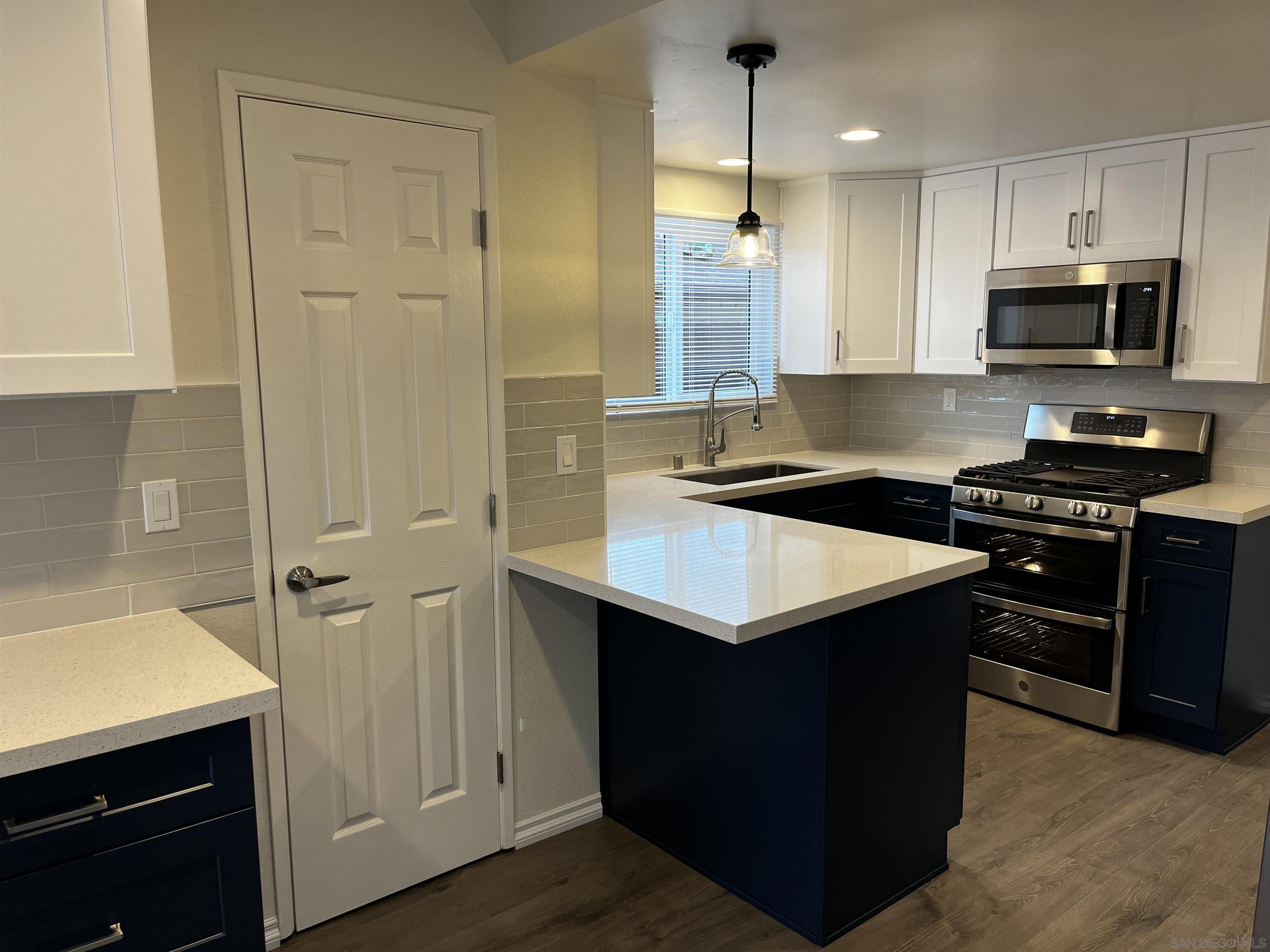 Detail Gallery Image 13 of 55 For 8758  Granite House Ln, Santee,  CA 92071 - 5 Beds | 3 Baths