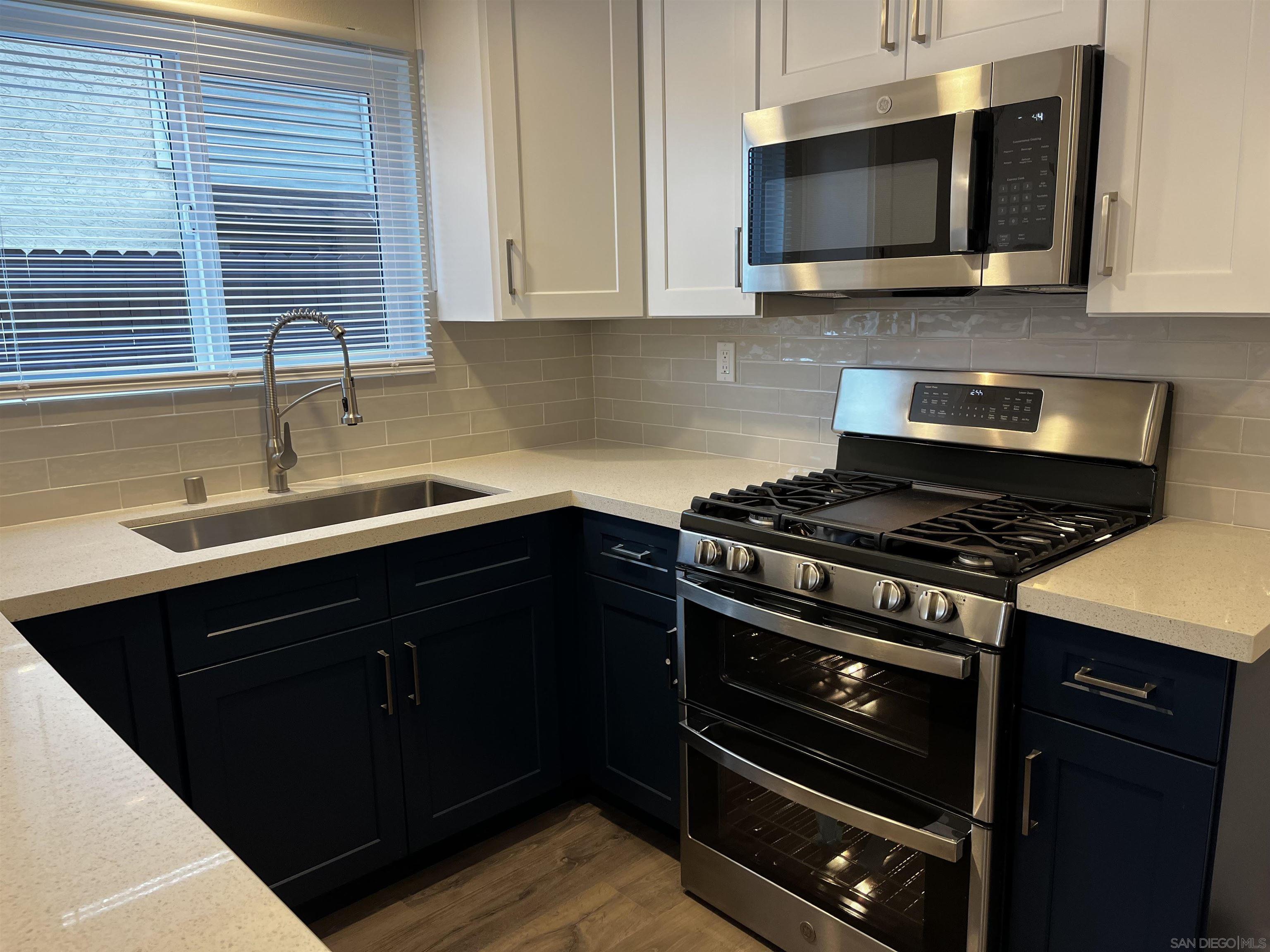 Detail Gallery Image 15 of 55 For 8758  Granite House Ln, Santee,  CA 92071 - 5 Beds | 3 Baths