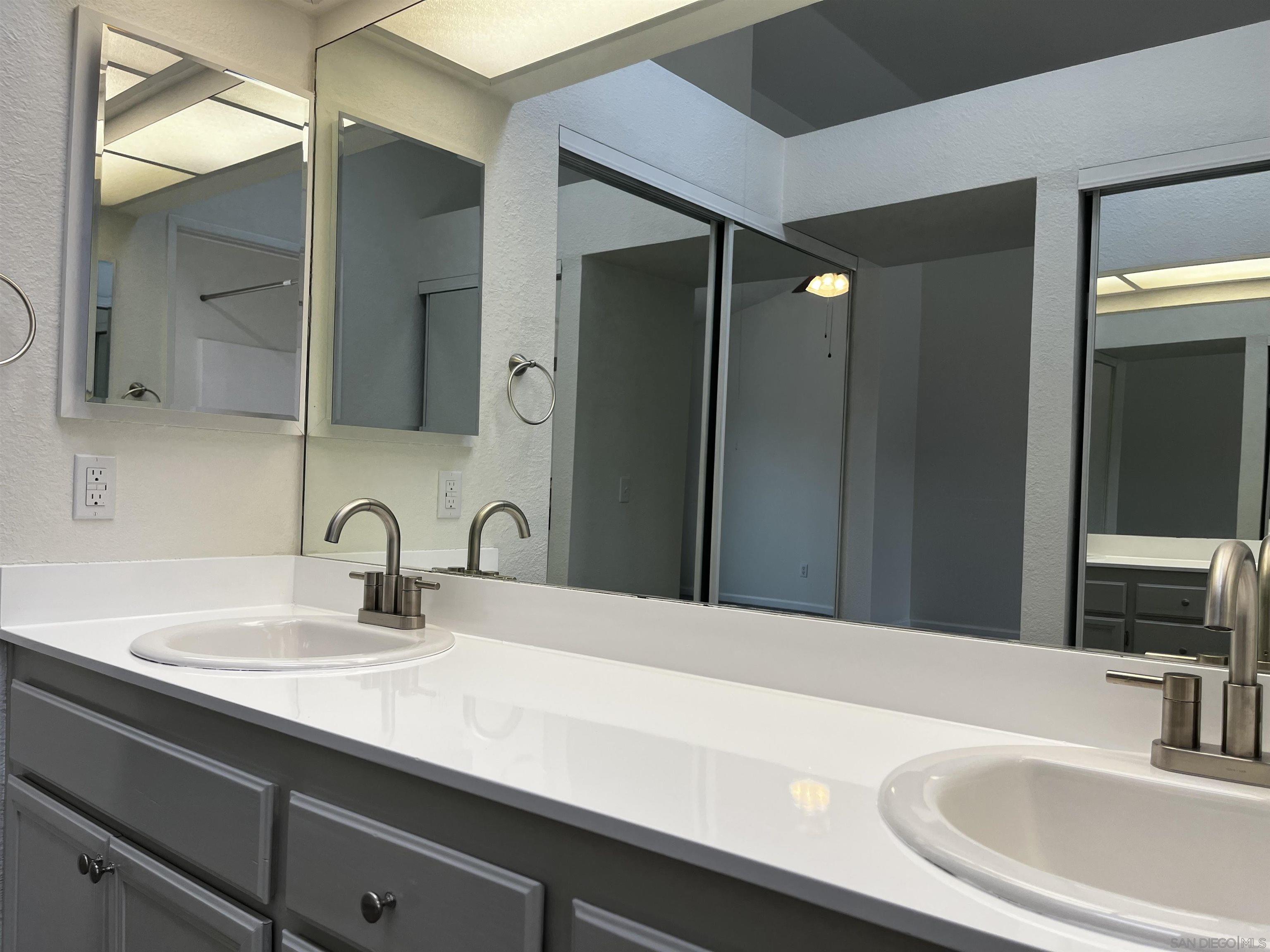 Detail Gallery Image 33 of 55 For 8758  Granite House Ln, Santee,  CA 92071 - 5 Beds | 3 Baths