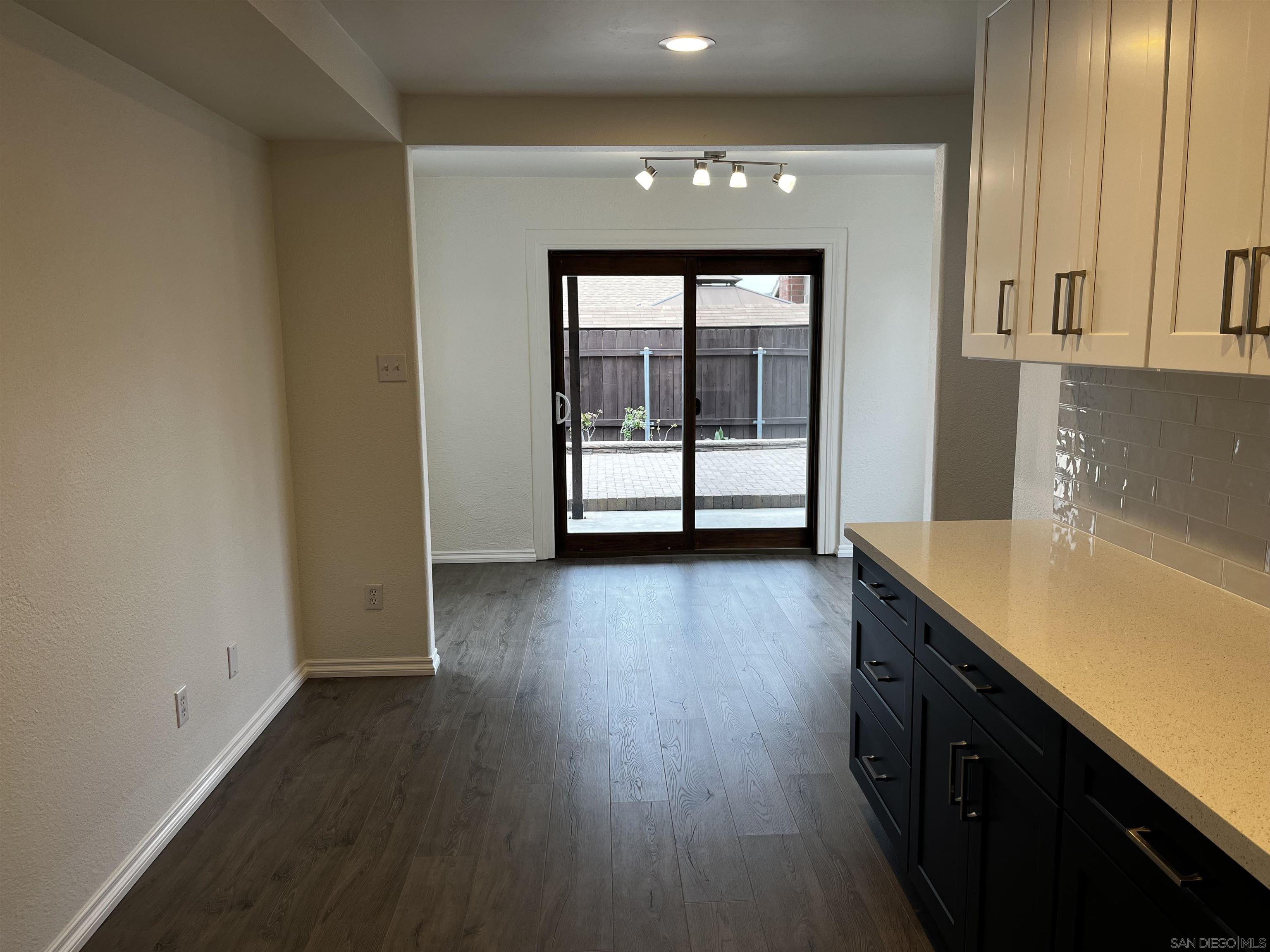 Detail Gallery Image 9 of 55 For 8758  Granite House Ln, Santee,  CA 92071 - 5 Beds | 3 Baths