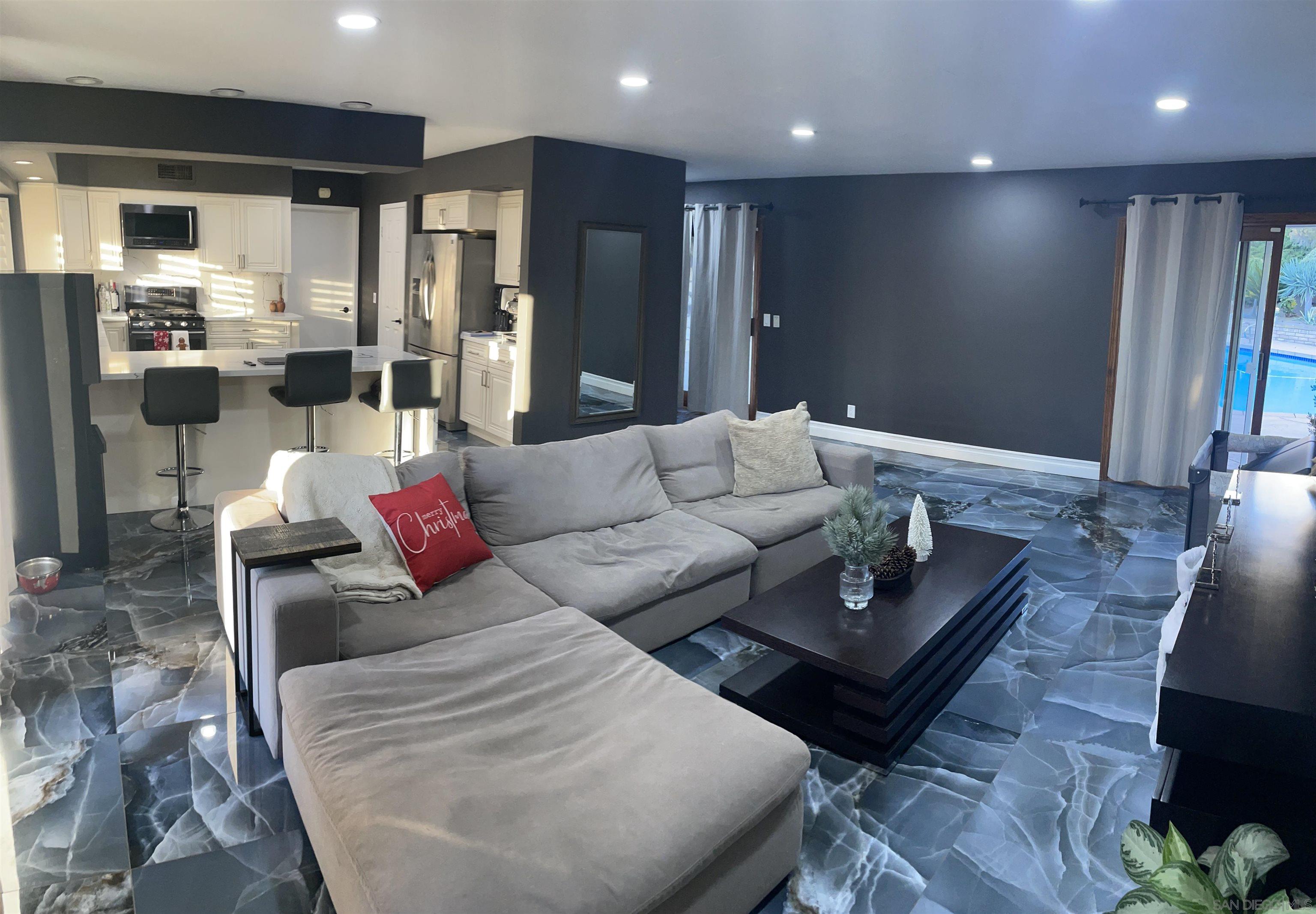 Detail Gallery Image 14 of 71 For 204  Cajon View Dr., El Cajon,  CA 92020 - 4 Beds | 3/1 Baths