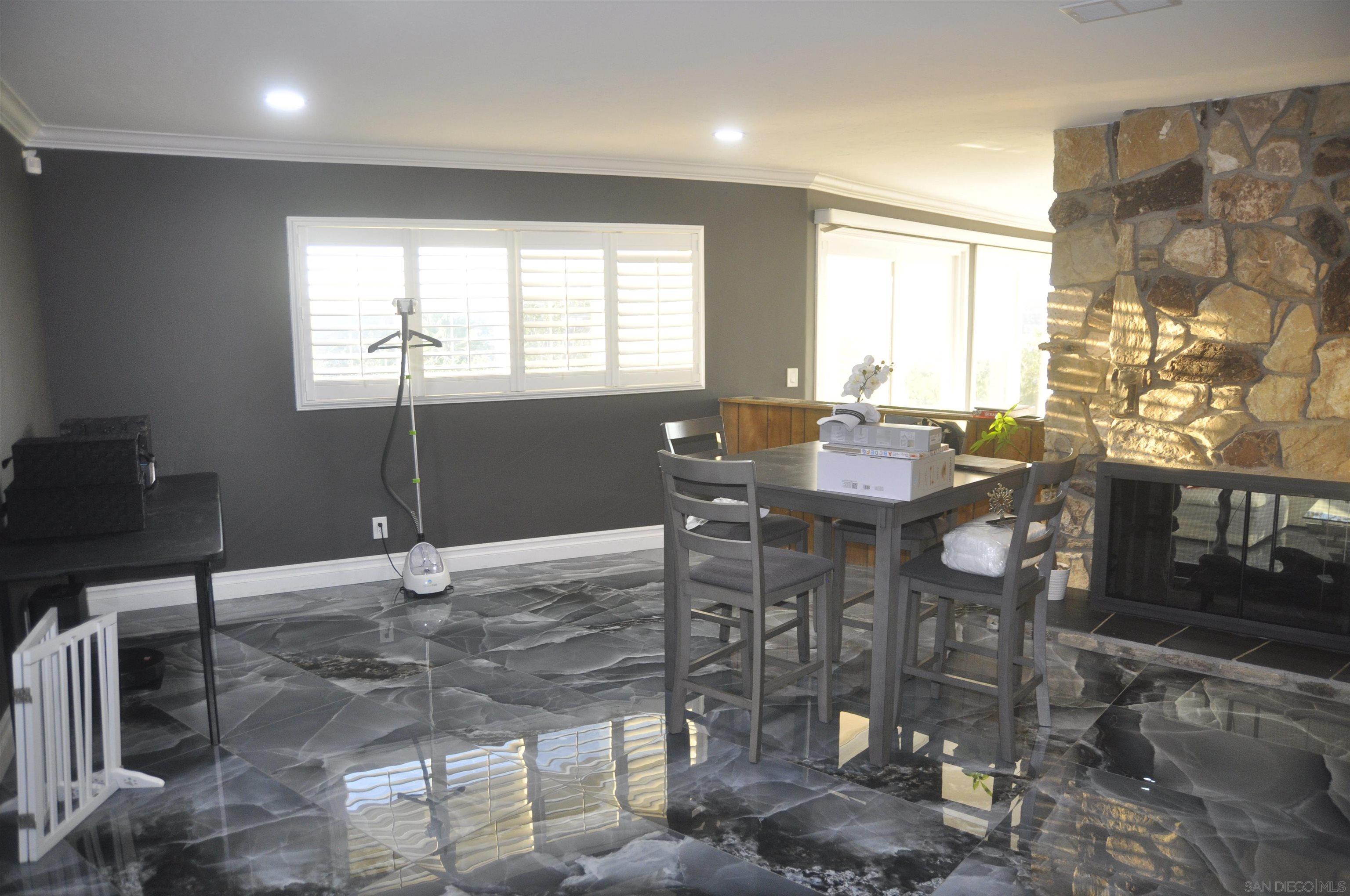 Detail Gallery Image 15 of 71 For 204  Cajon View Dr., El Cajon,  CA 92020 - 4 Beds | 3/1 Baths