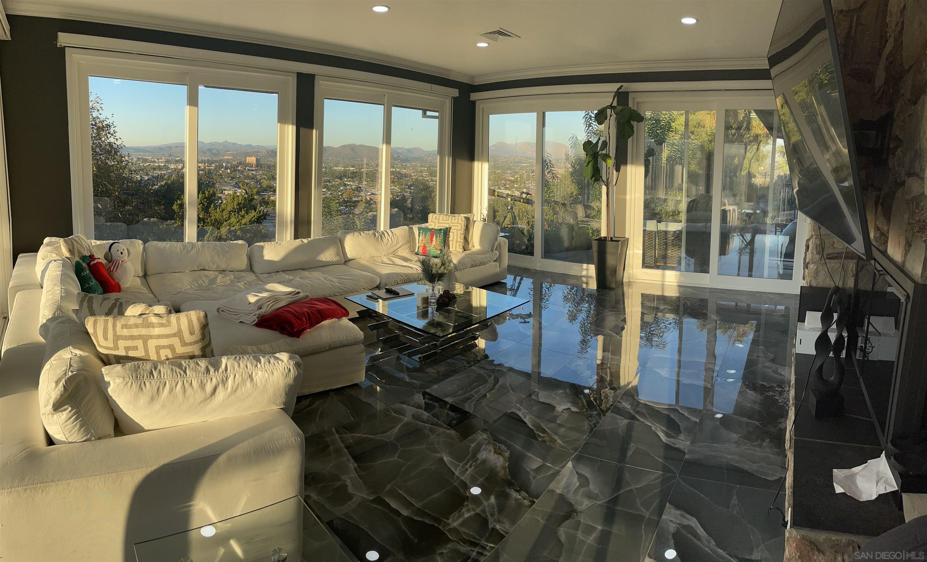 Detail Gallery Image 20 of 71 For 204  Cajon View Dr., El Cajon,  CA 92020 - 4 Beds | 3/1 Baths