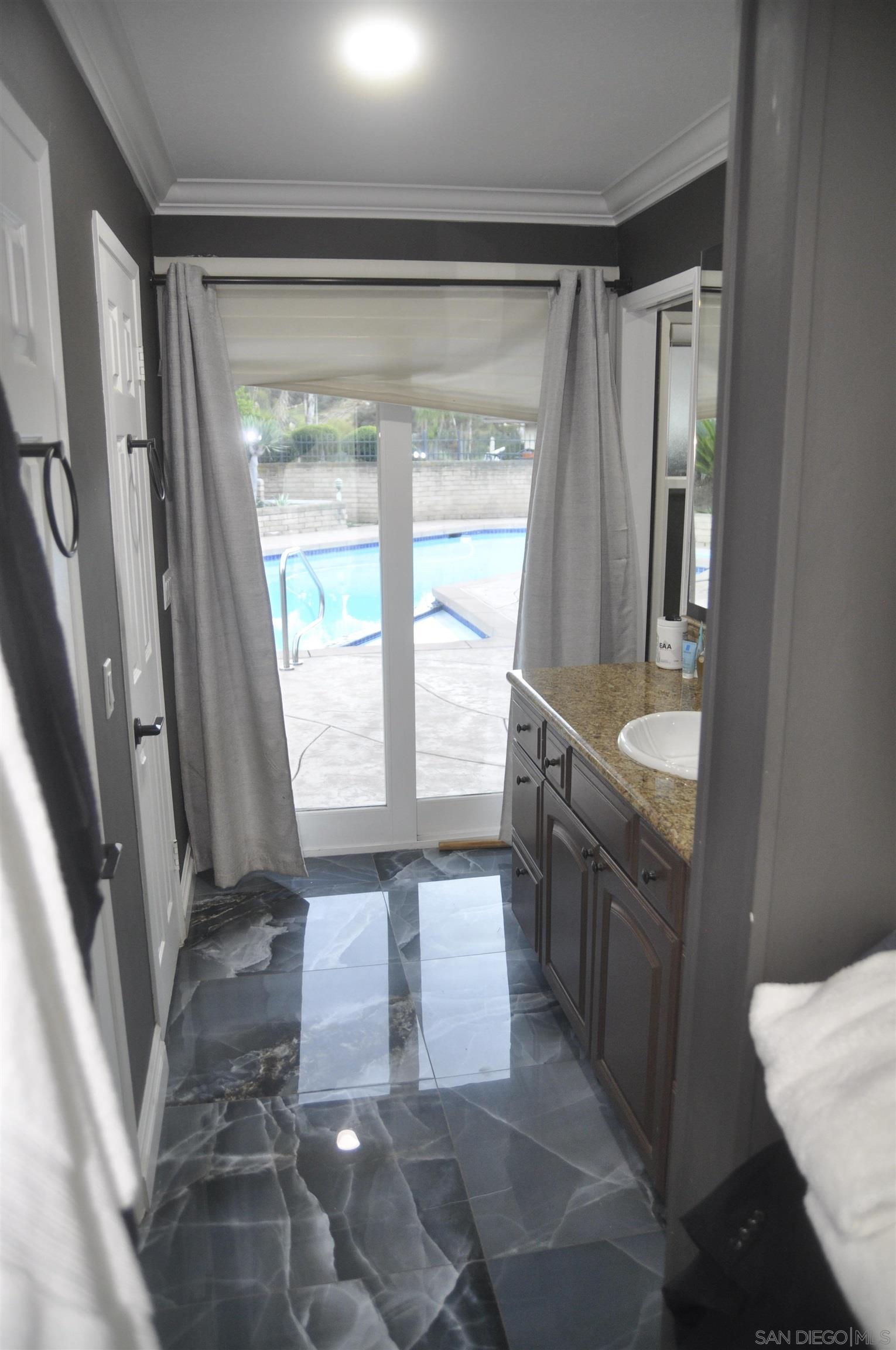 Detail Gallery Image 25 of 71 For 204  Cajon View Dr., El Cajon,  CA 92020 - 4 Beds | 3/1 Baths