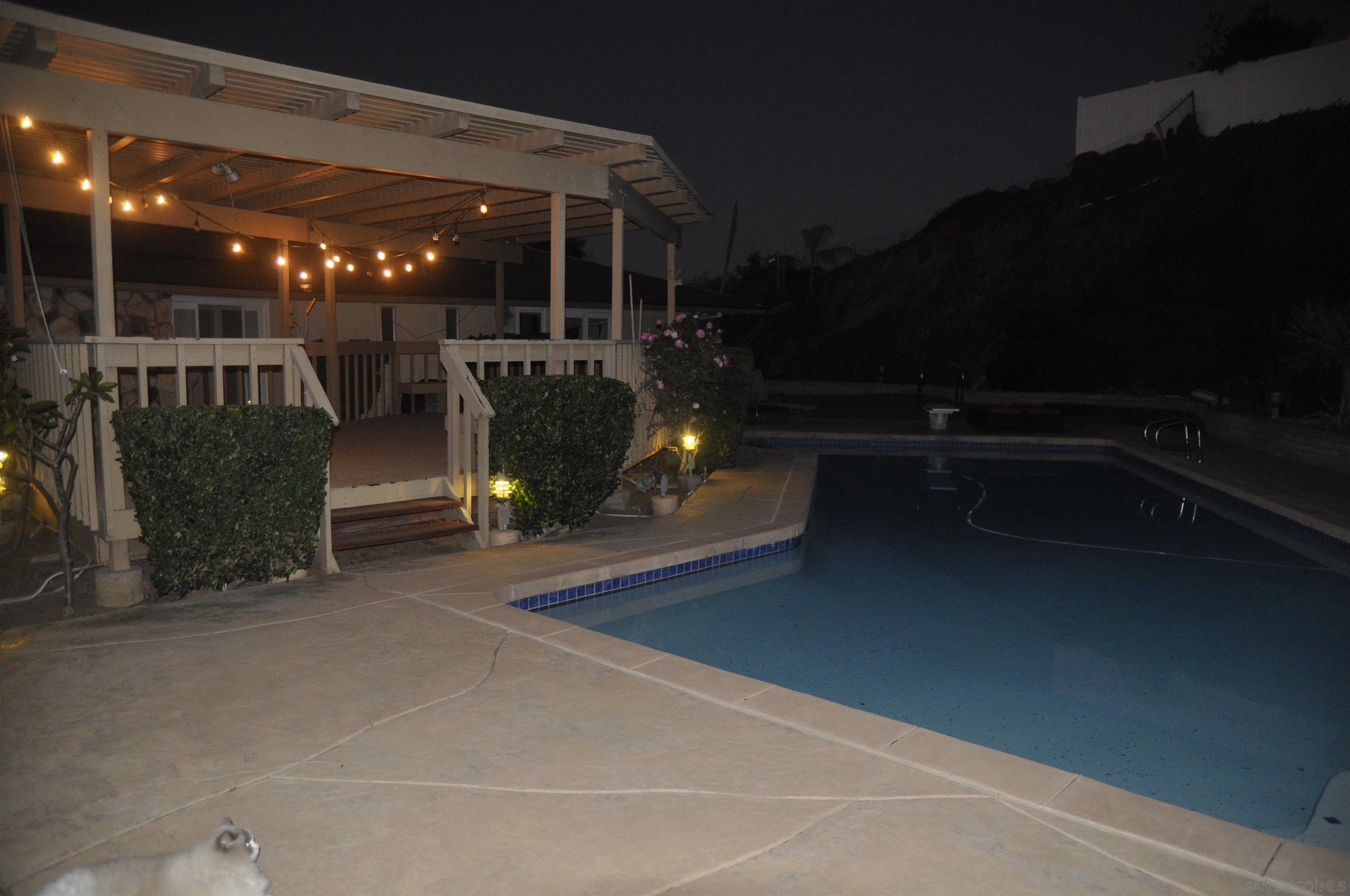 Detail Gallery Image 4 of 71 For 204  Cajon View Dr., El Cajon,  CA 92020 - 4 Beds | 3/1 Baths