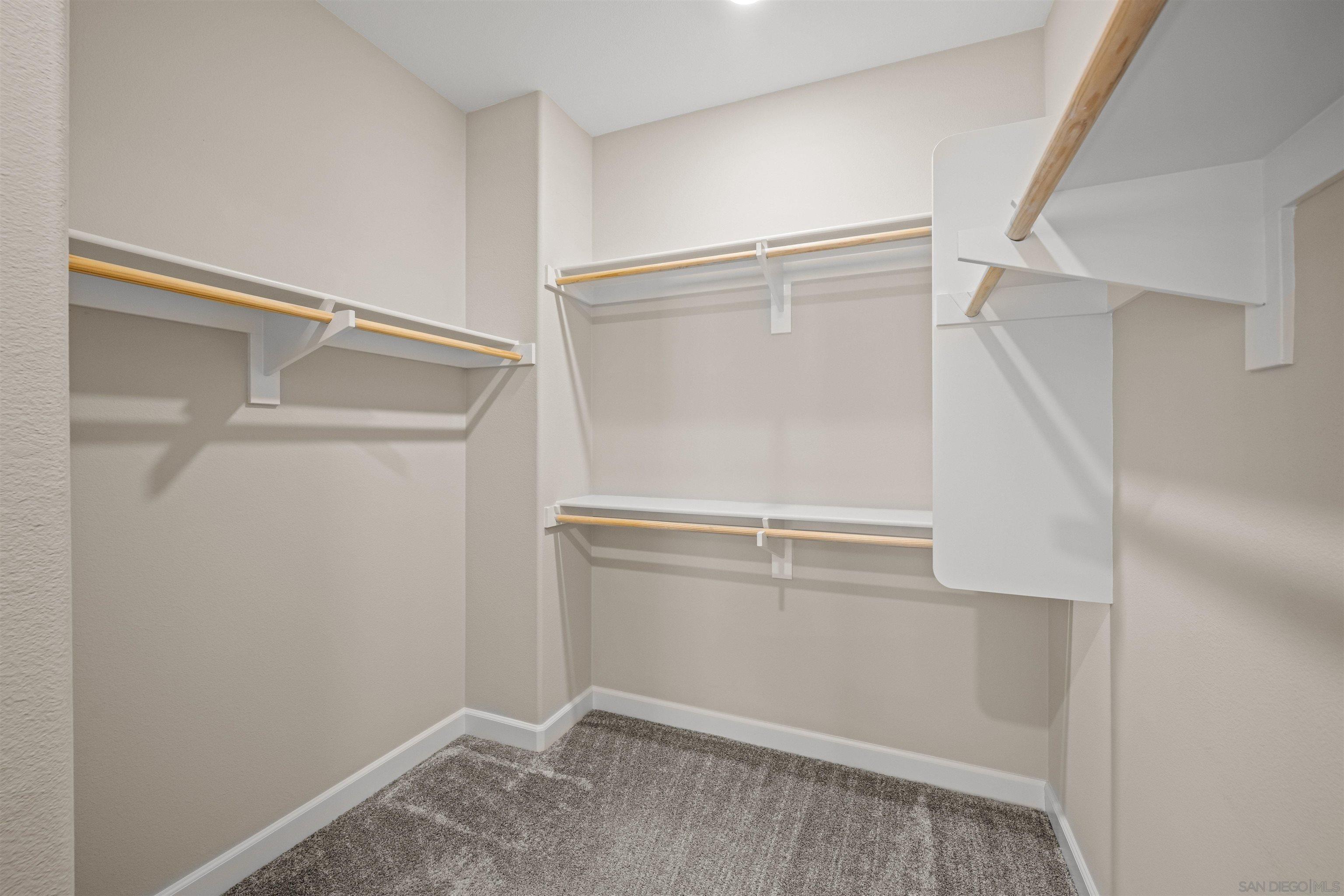 Detail Gallery Image 23 of 44 For 1151  Delpy View Pt, Vista,  CA 92084 - 4 Beds | 2/1 Baths