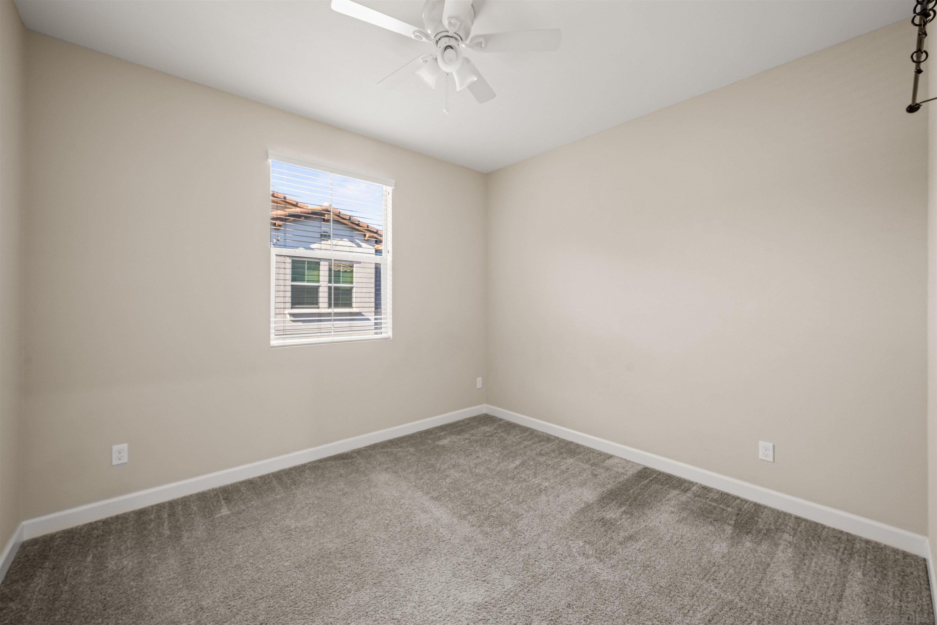 Detail Gallery Image 28 of 44 For 1151  Delpy View Pt, Vista,  CA 92084 - 4 Beds | 2/1 Baths