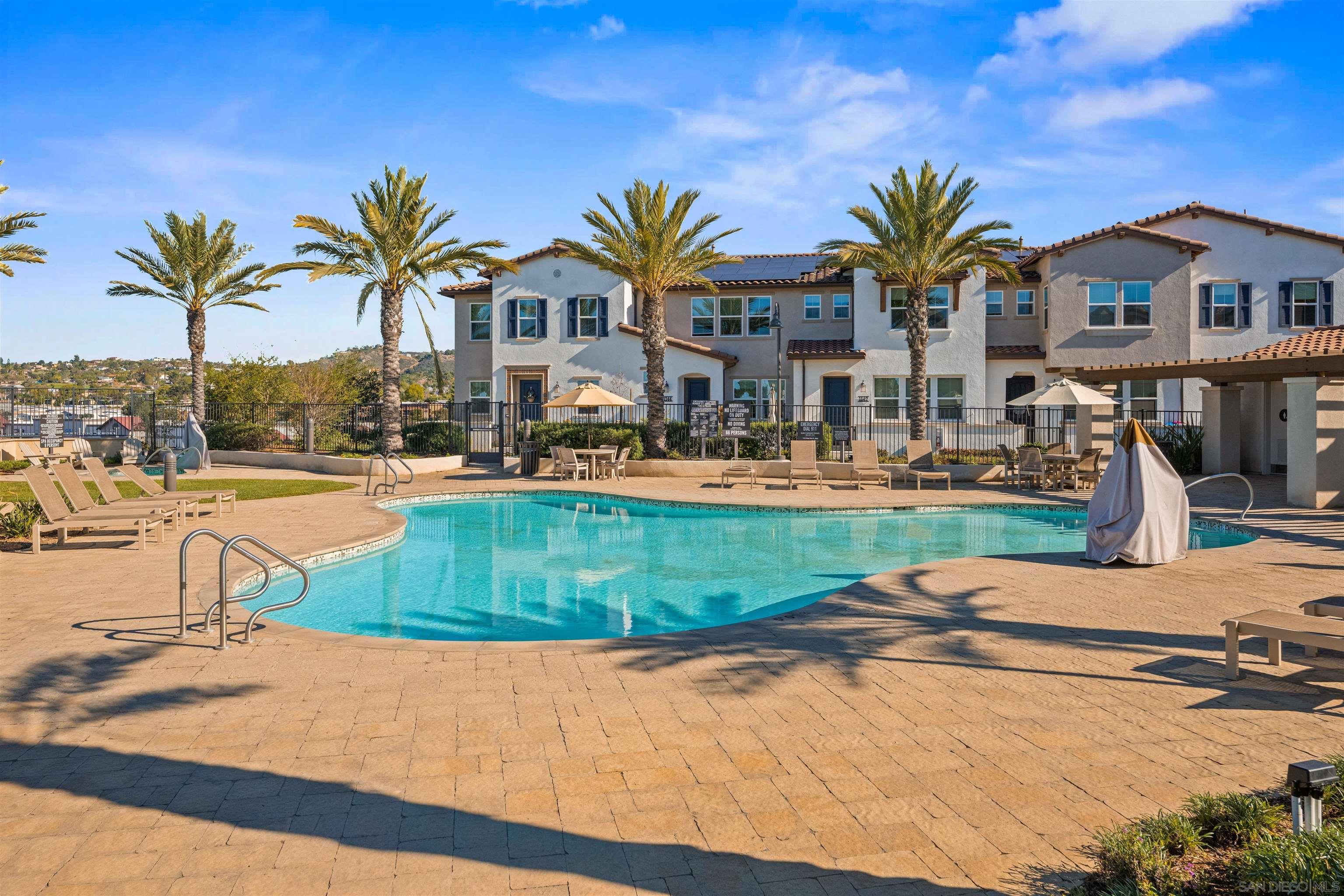 Detail Gallery Image 39 of 44 For 1151  Delpy View Pt, Vista,  CA 92084 - 4 Beds | 2/1 Baths