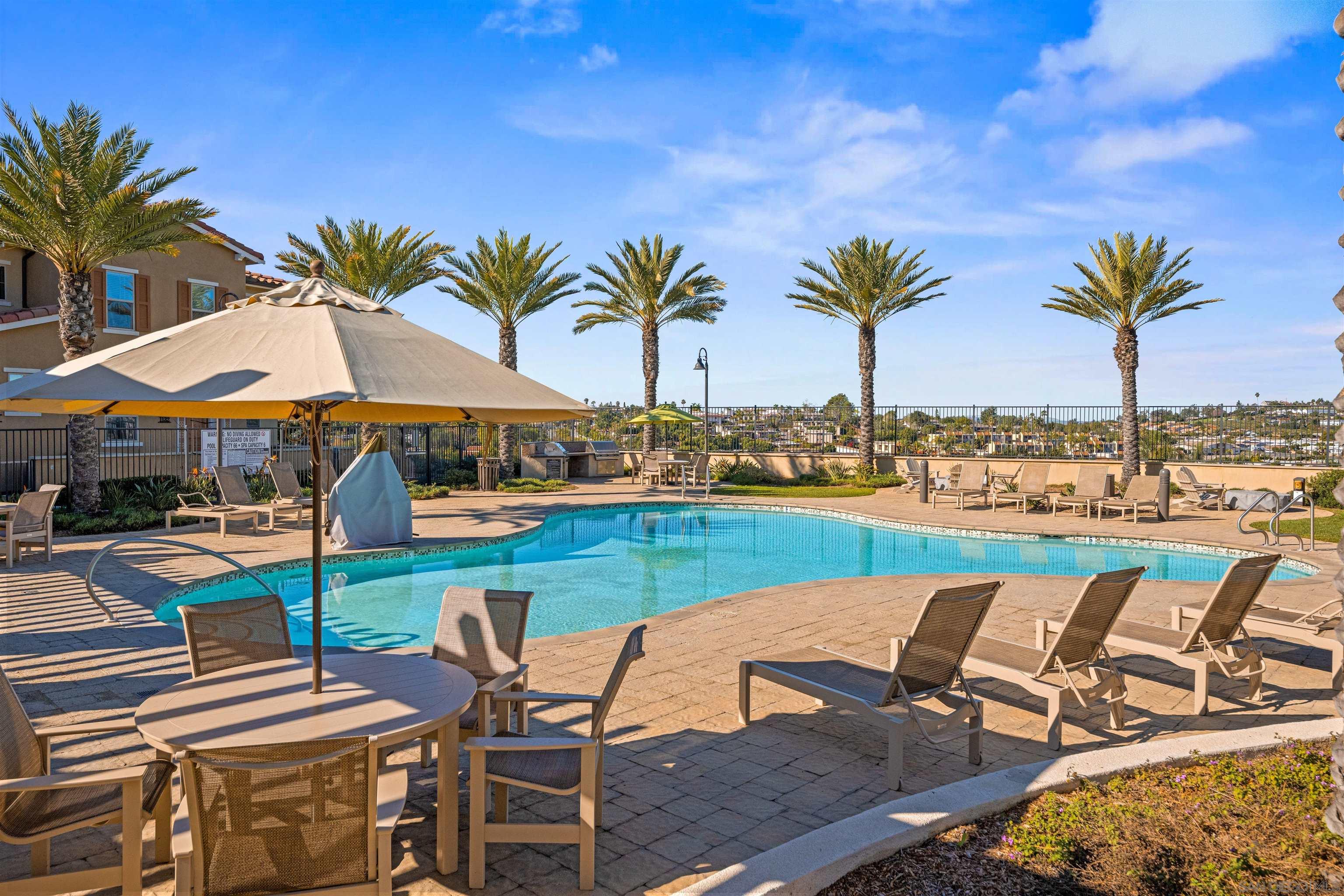 Detail Gallery Image 40 of 44 For 1151  Delpy View Pt, Vista,  CA 92084 - 4 Beds | 2/1 Baths