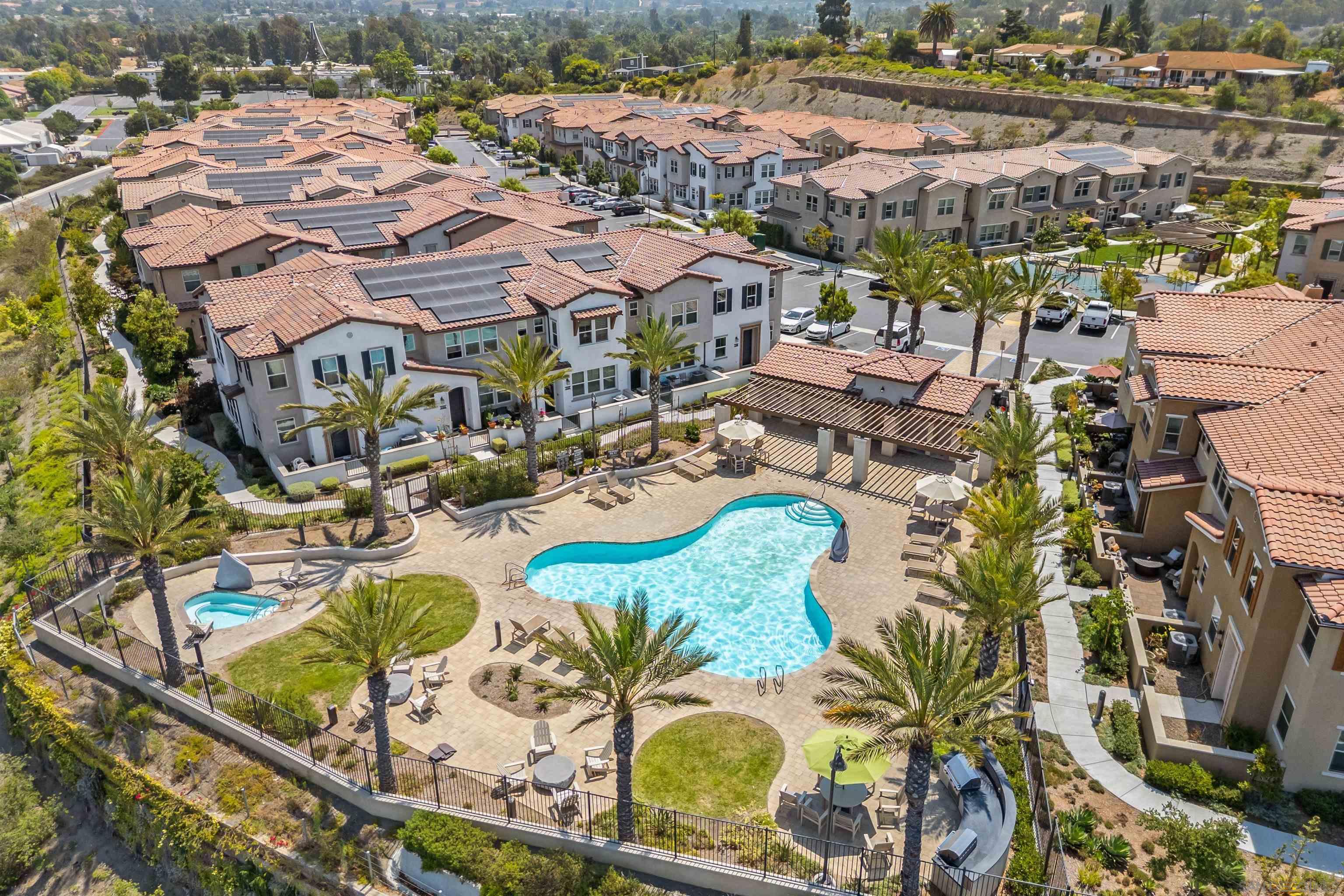 Detail Gallery Image 41 of 44 For 1151  Delpy View Pt, Vista,  CA 92084 - 4 Beds | 2/1 Baths