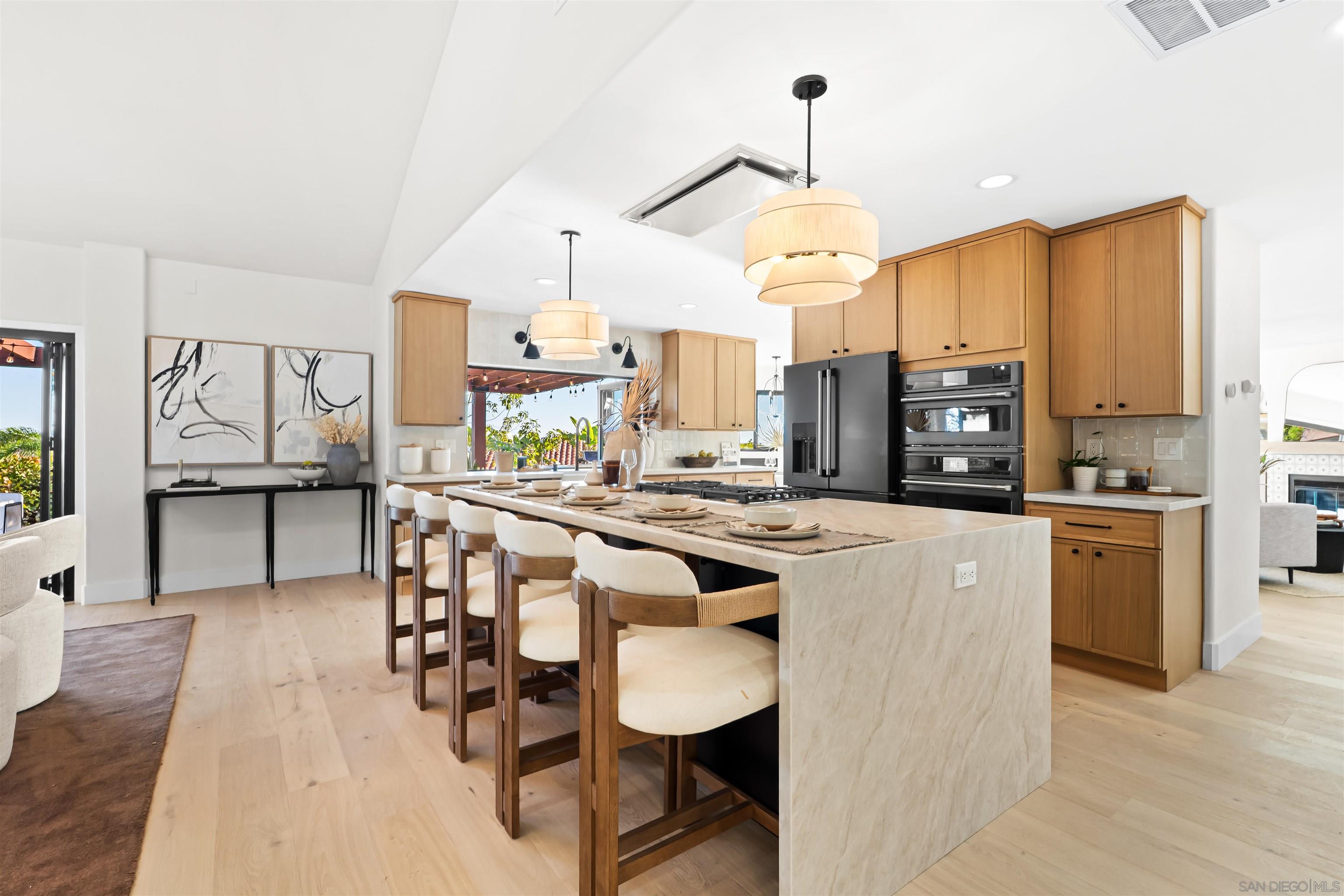 Detail Gallery Image 12 of 72 For 1170  Rancho Encinitas Dr, Encinitas,  CA 92024 - 4 Beds | 3/1 Baths