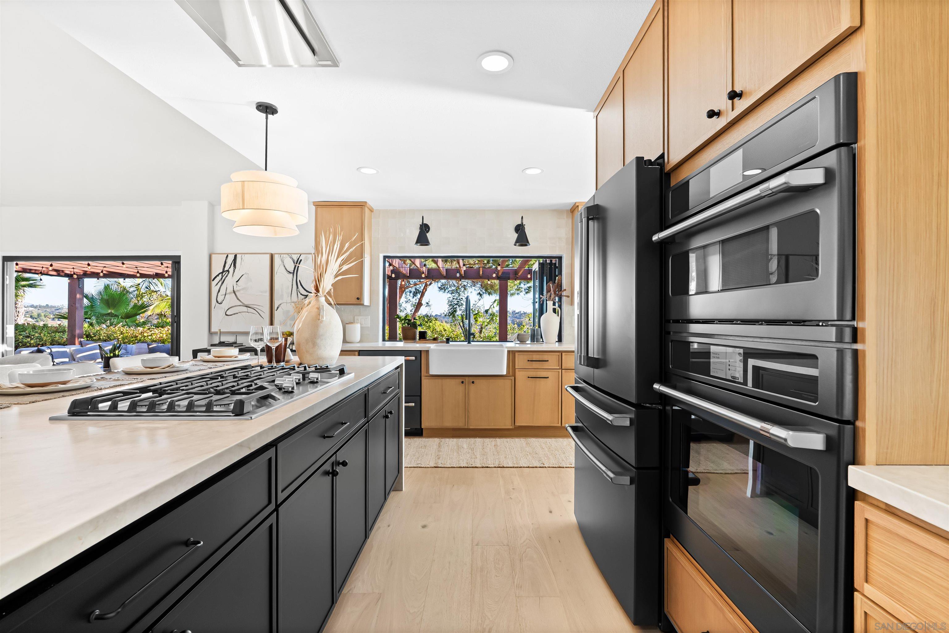 Detail Gallery Image 15 of 72 For 1170  Rancho Encinitas Dr, Encinitas,  CA 92024 - 4 Beds | 3/1 Baths