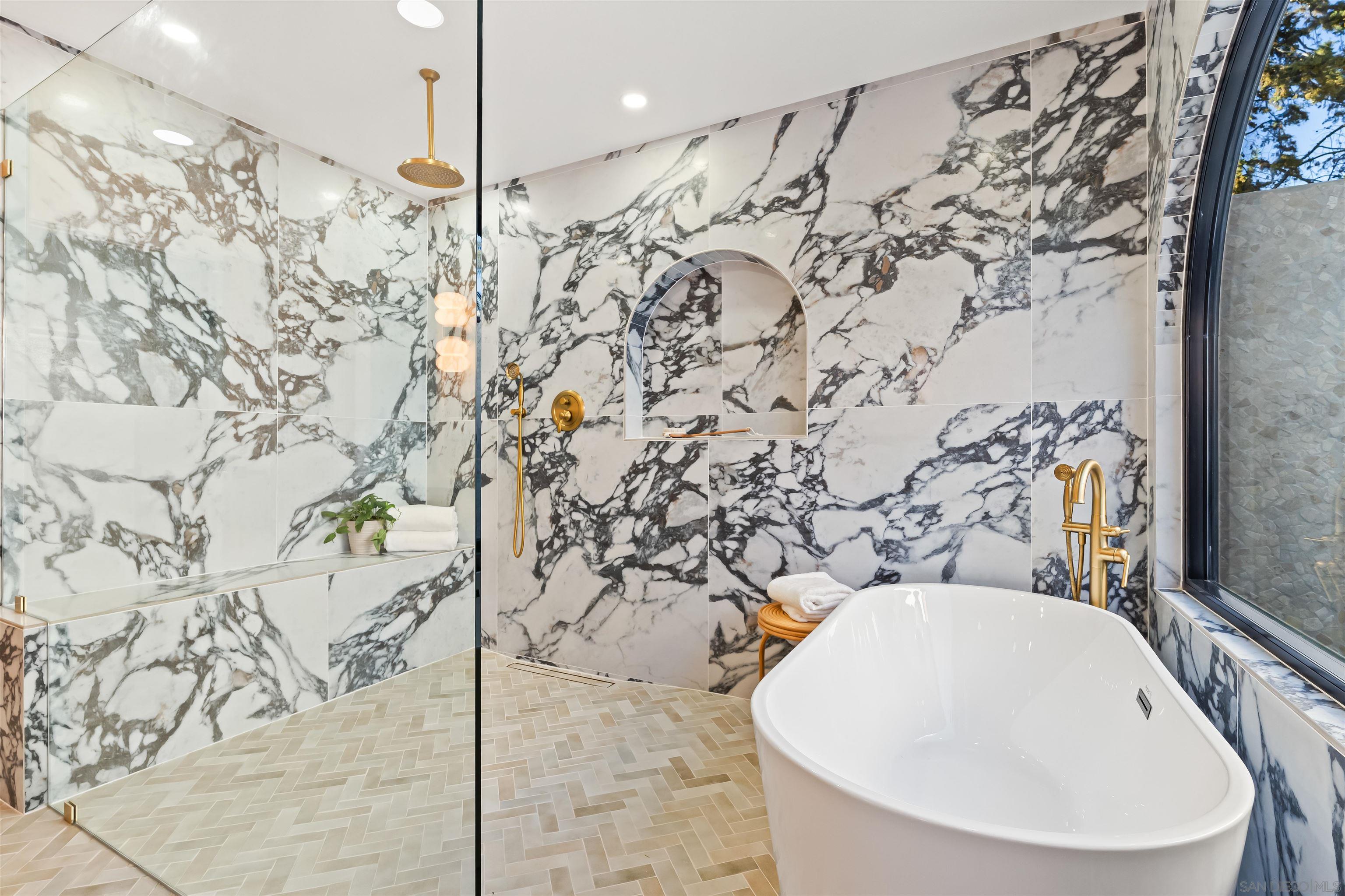 Detail Gallery Image 36 of 72 For 1170  Rancho Encinitas Dr, Encinitas,  CA 92024 - 4 Beds | 3/1 Baths