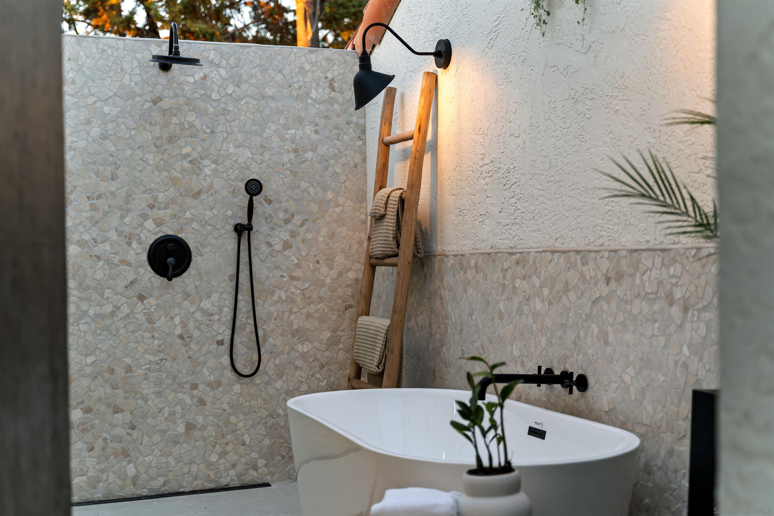 Detail Gallery Image 38 of 72 For 1170  Rancho Encinitas Dr, Encinitas,  CA 92024 - 4 Beds | 3/1 Baths